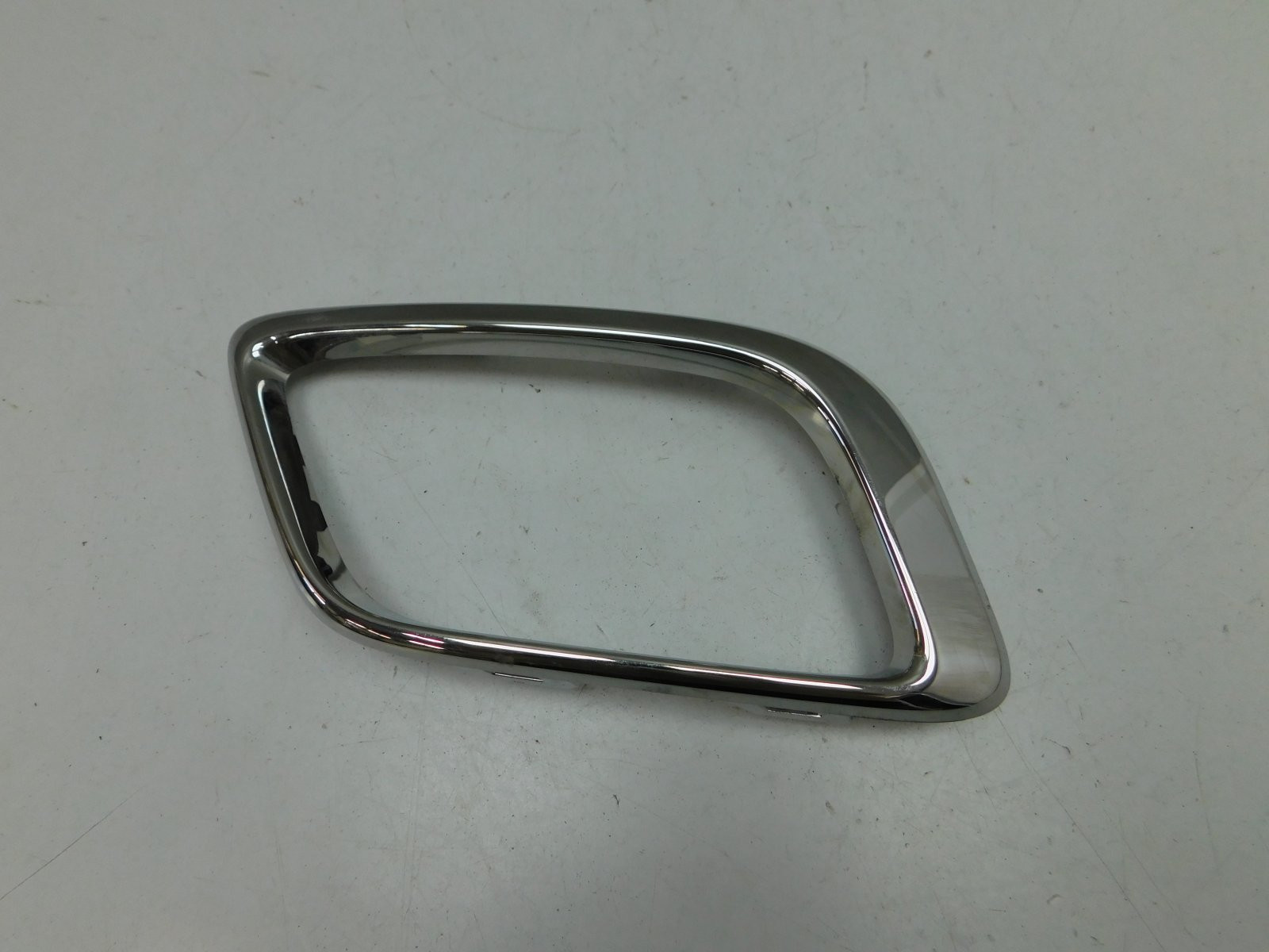 Рамка для противотуманных фар Renault Logan II 2014>