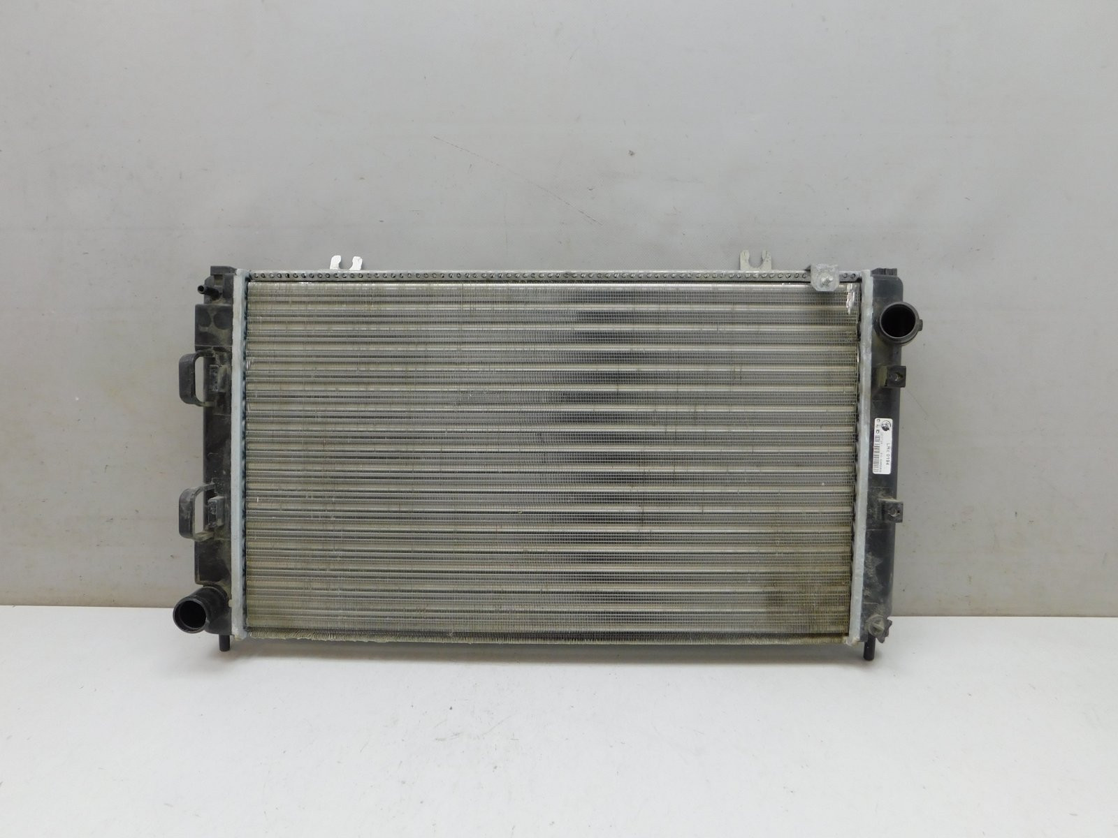 Радиатор охлаждения VAZ Lada Granta 2011>