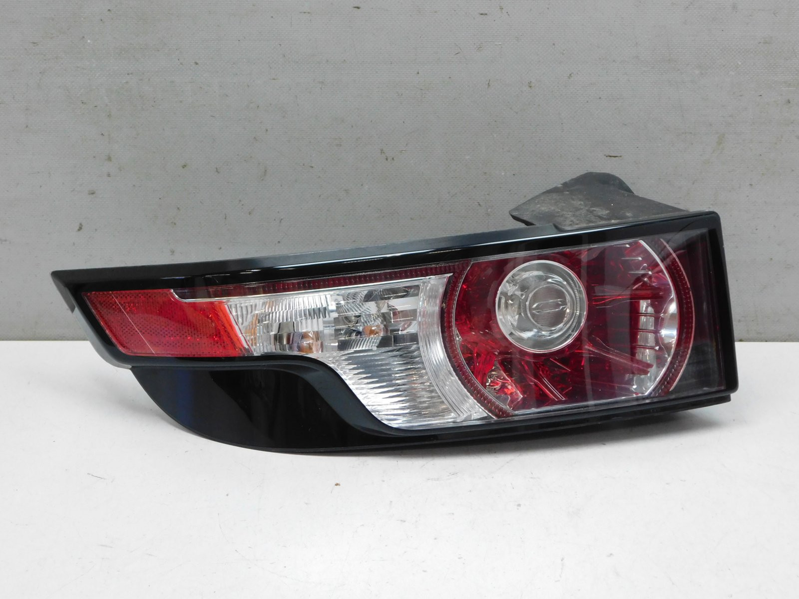 Фонарь задний левый Land Rover Range Rover Evoque 2011-2019