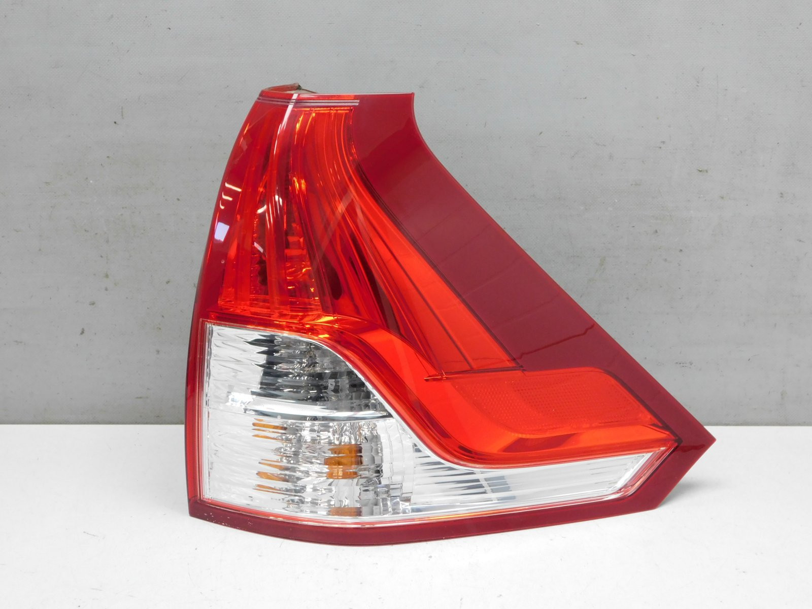 Фонарь задний правый Honda CR-V 2012-2017