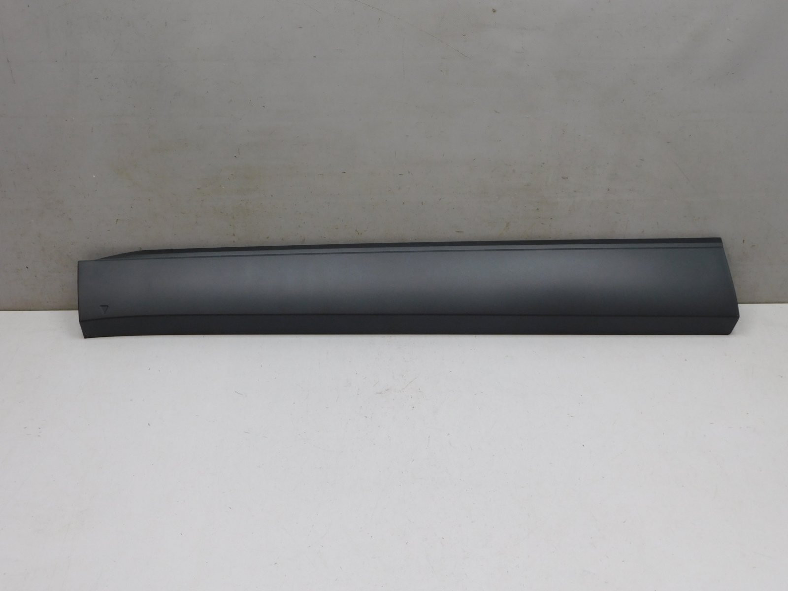 Накладка двери передней левой Renault Arkana 2019>