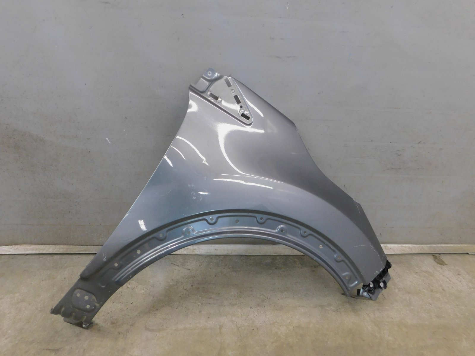 Крыло переднее правое Renault Kaptur 2016>