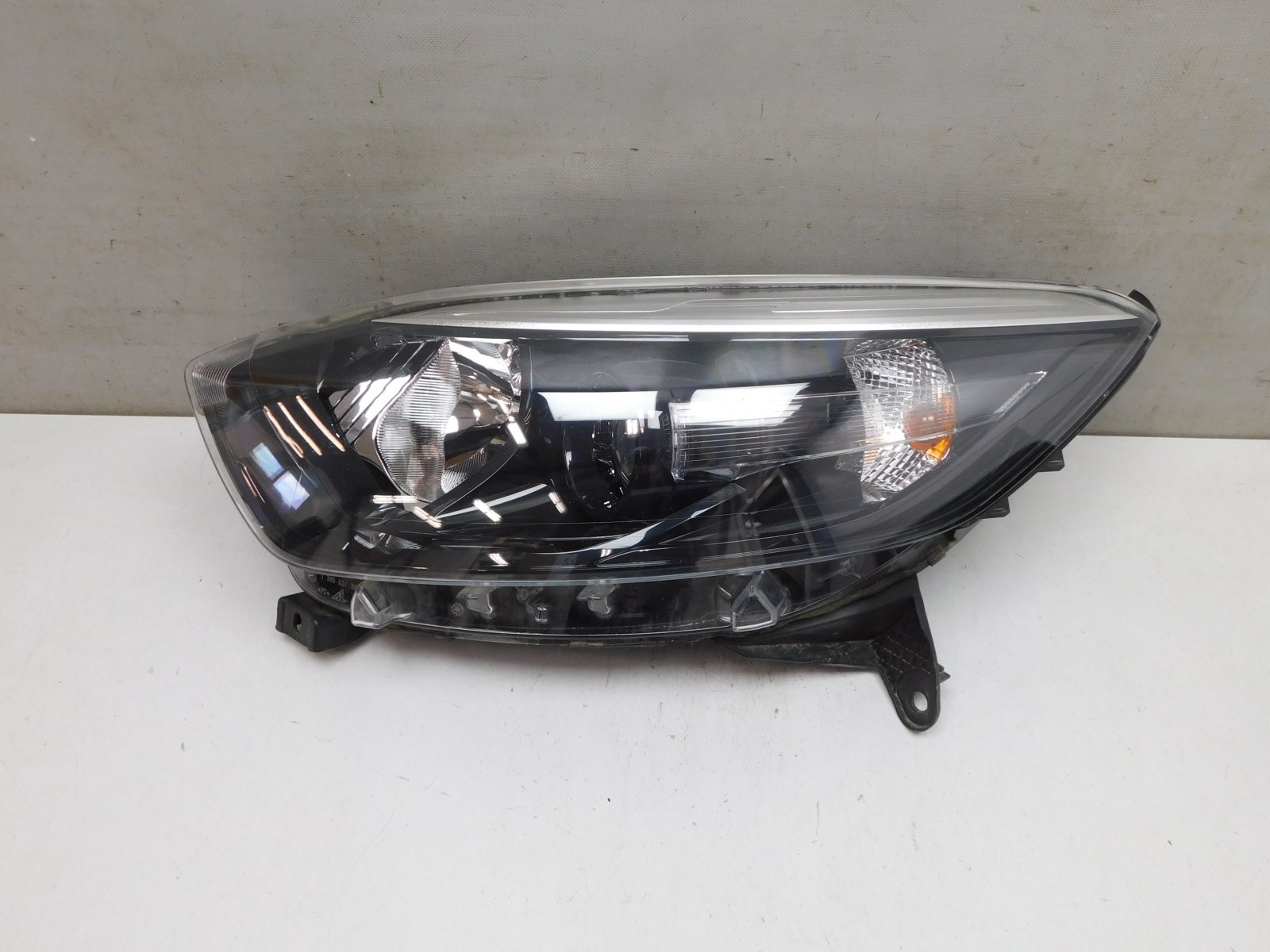 Фара левая Renault Kaptur 2016>