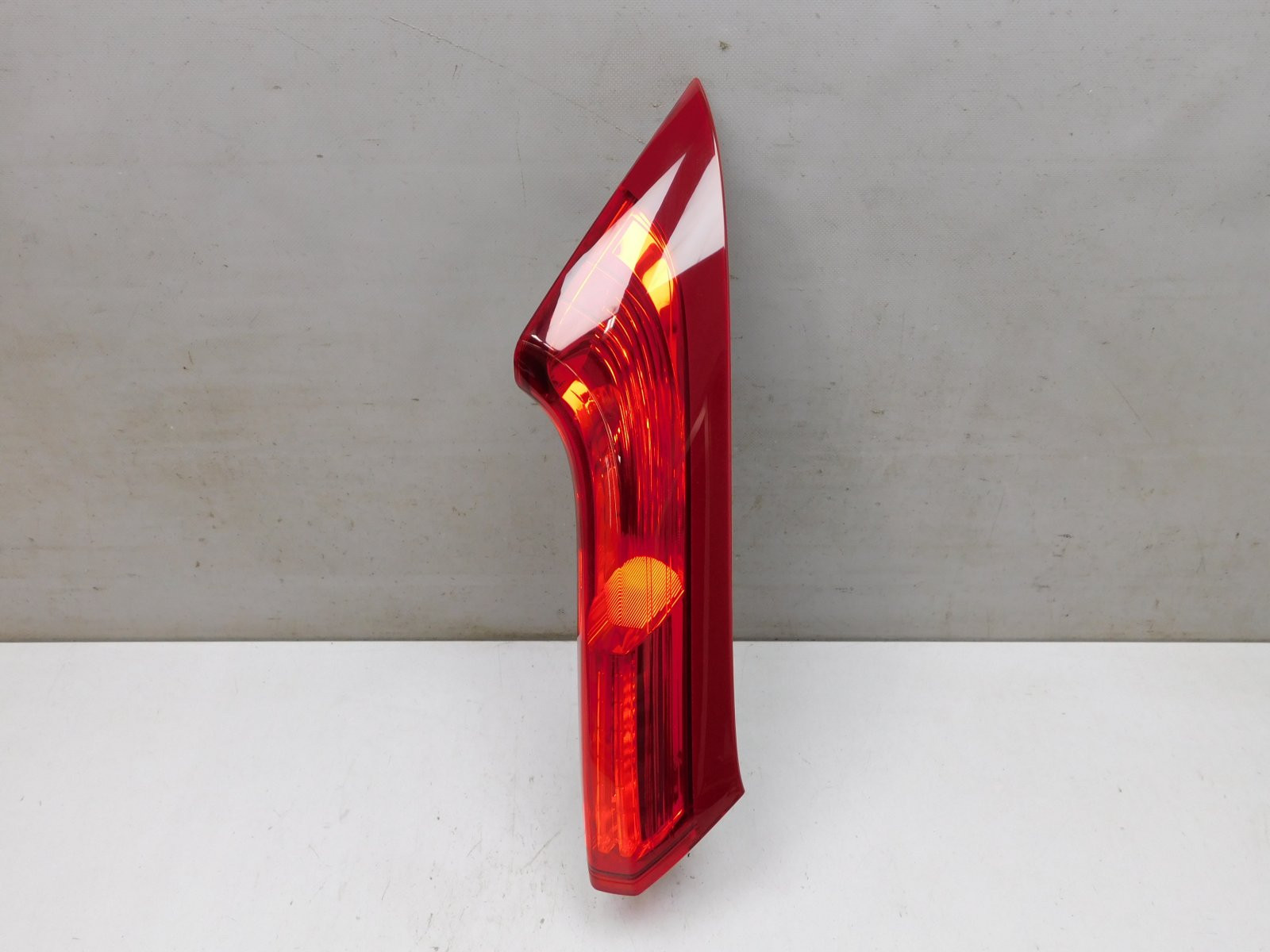 Фонарь задний правый Honda CR-V 2012-2017