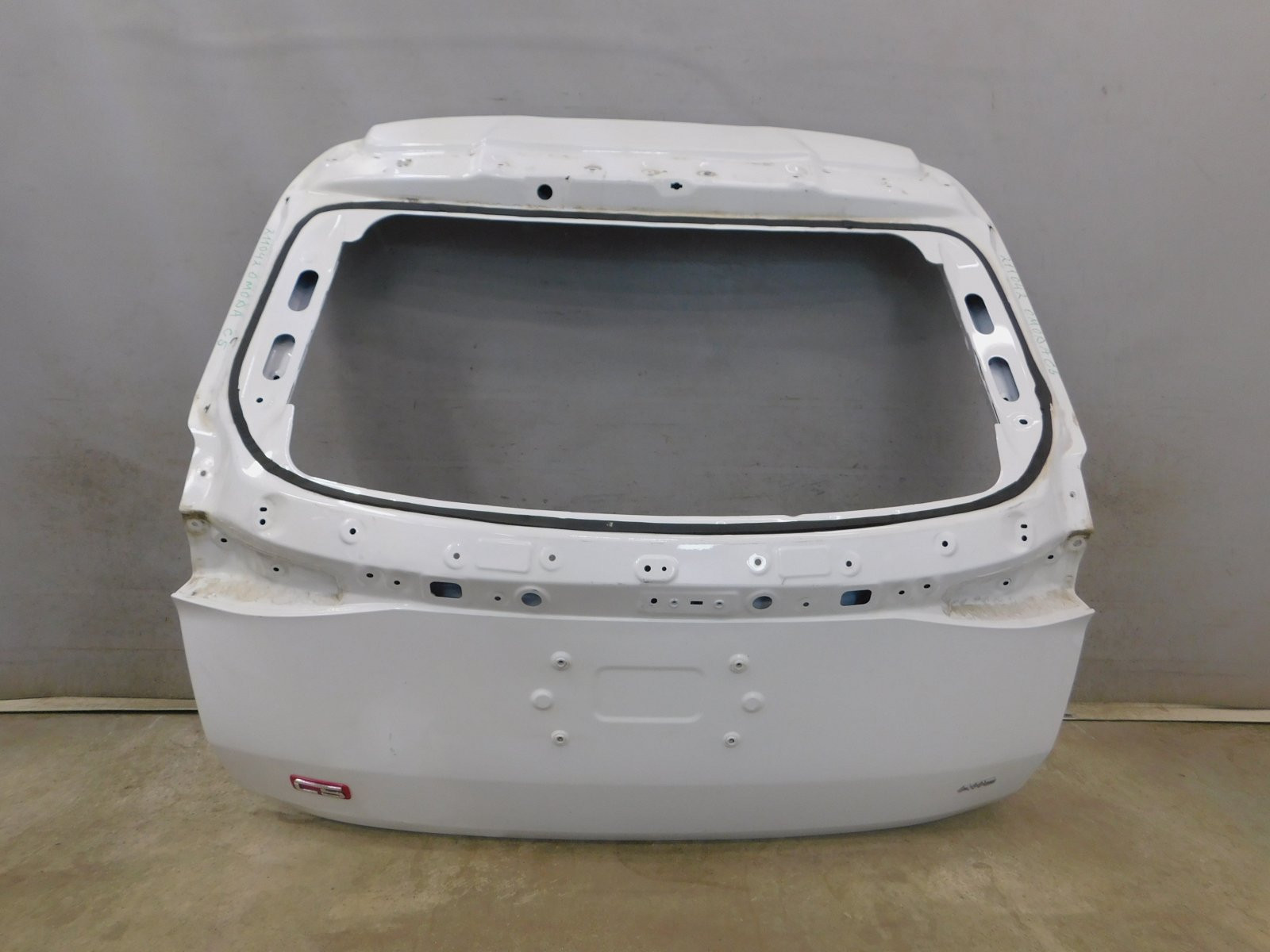 Дверь багажника Omoda C5 2022>