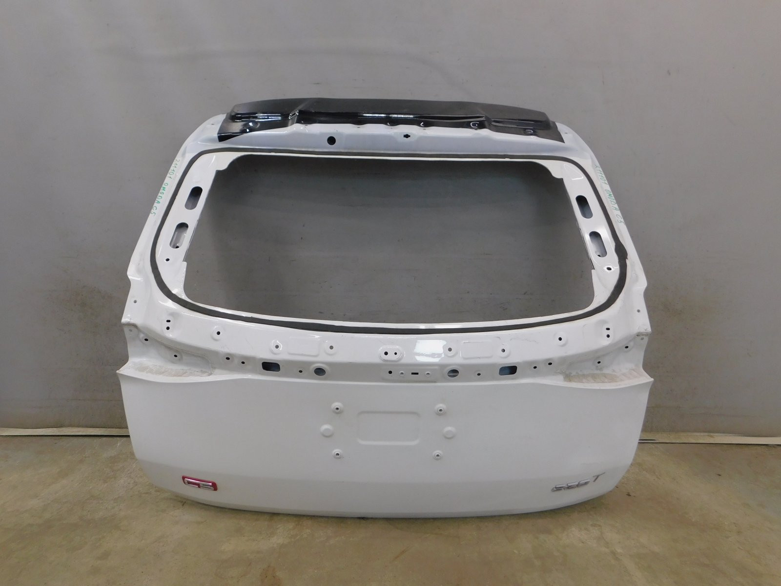 Дверь багажника Omoda C5 2022>