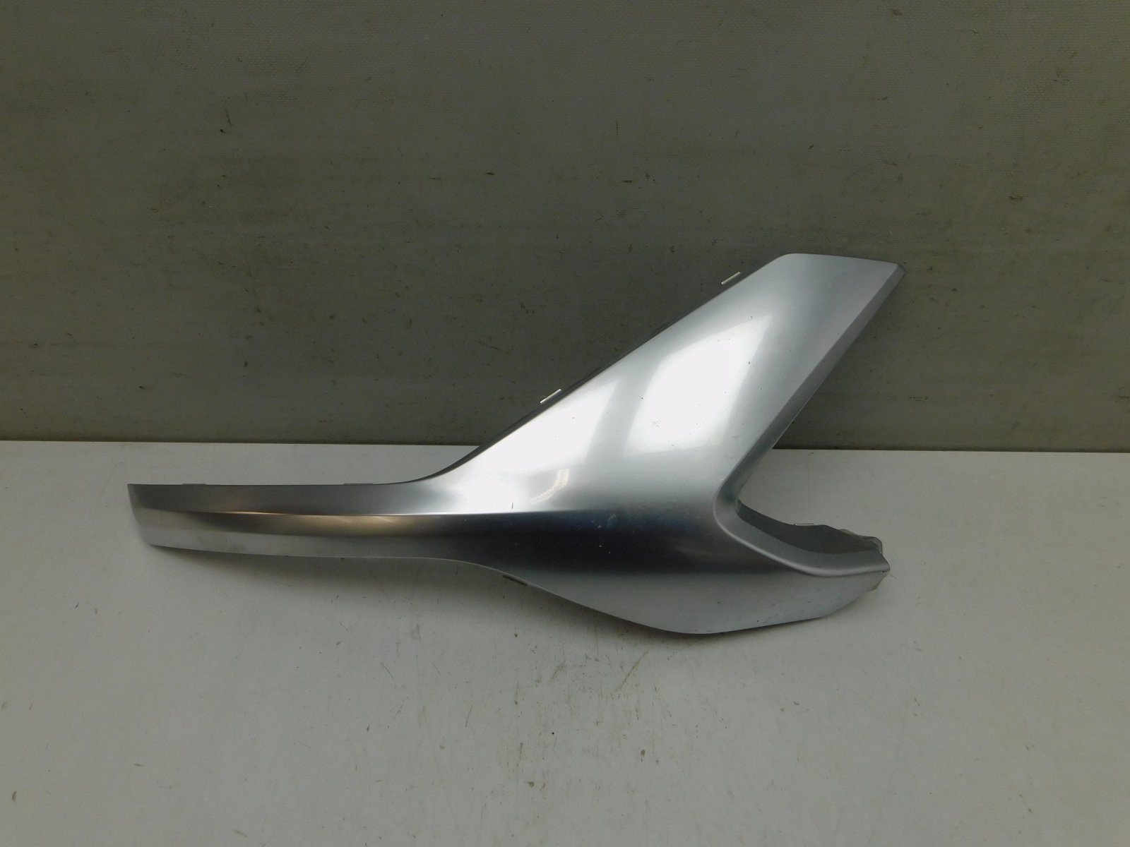 Накладка переднего бампера Hyundai Santa Fe (TM) 2018>