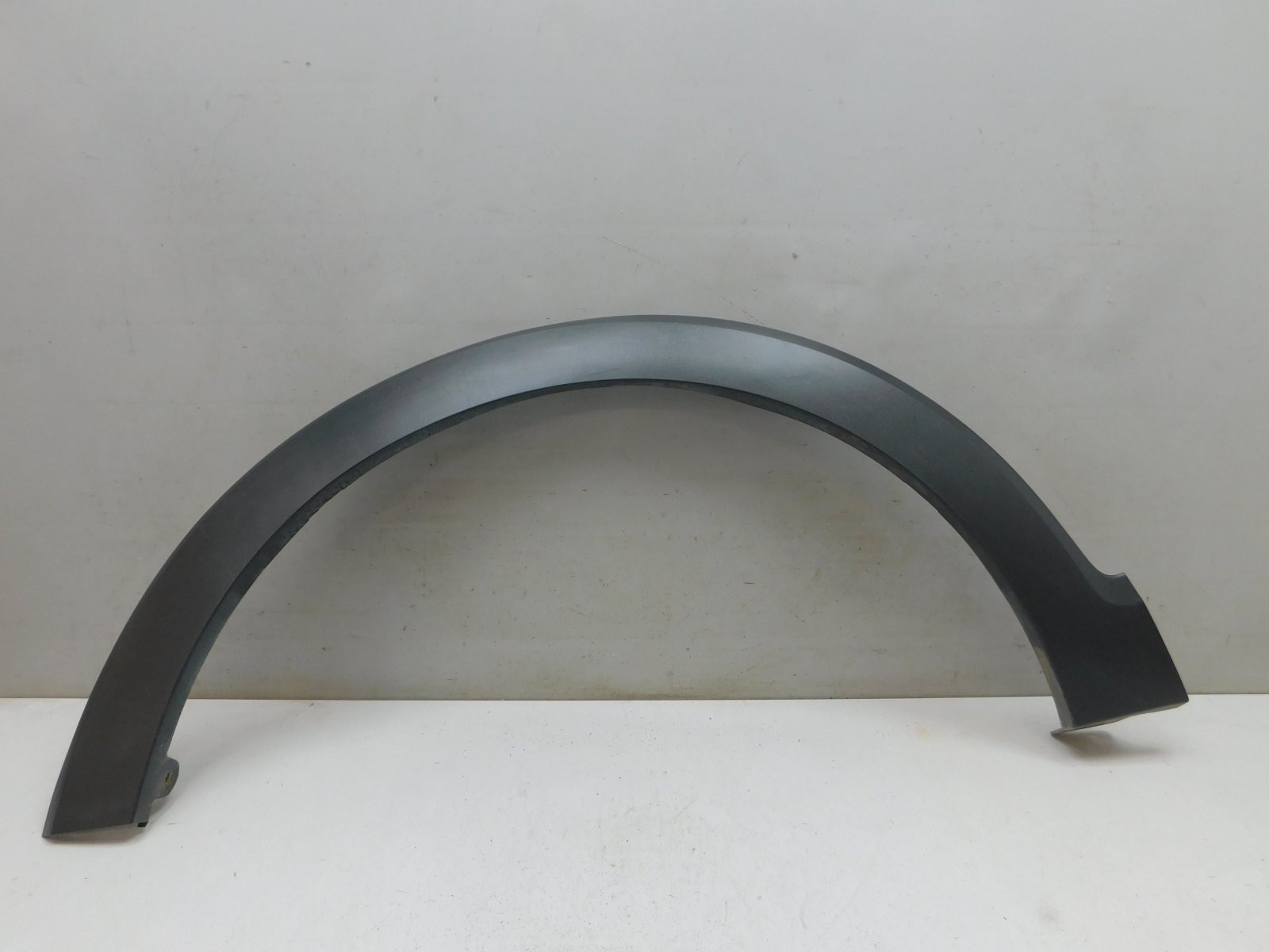 Накладка крыла переднего левого Renault Kaptur 2016>