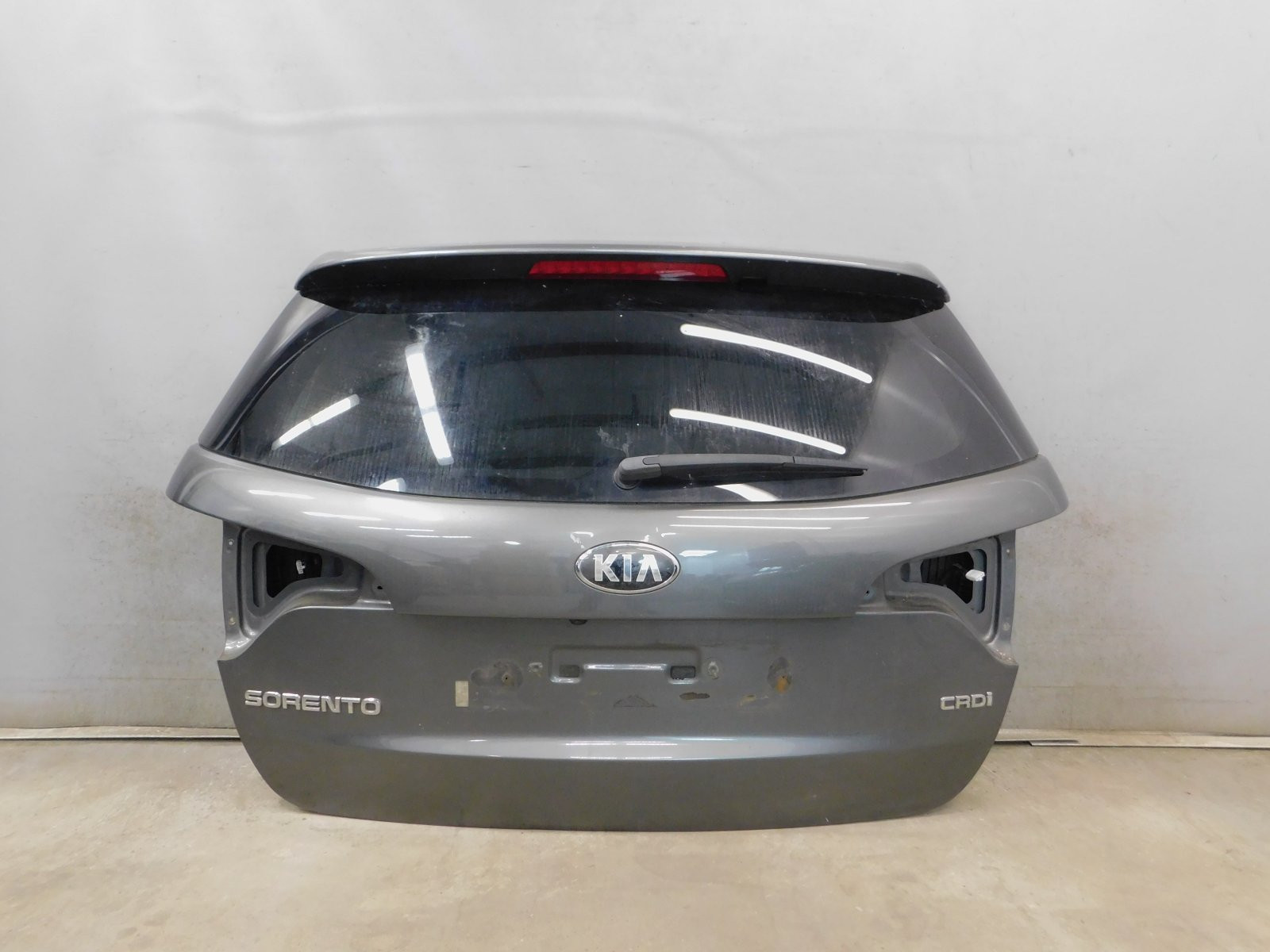 Дверь багажника Kia Sorento 2009>