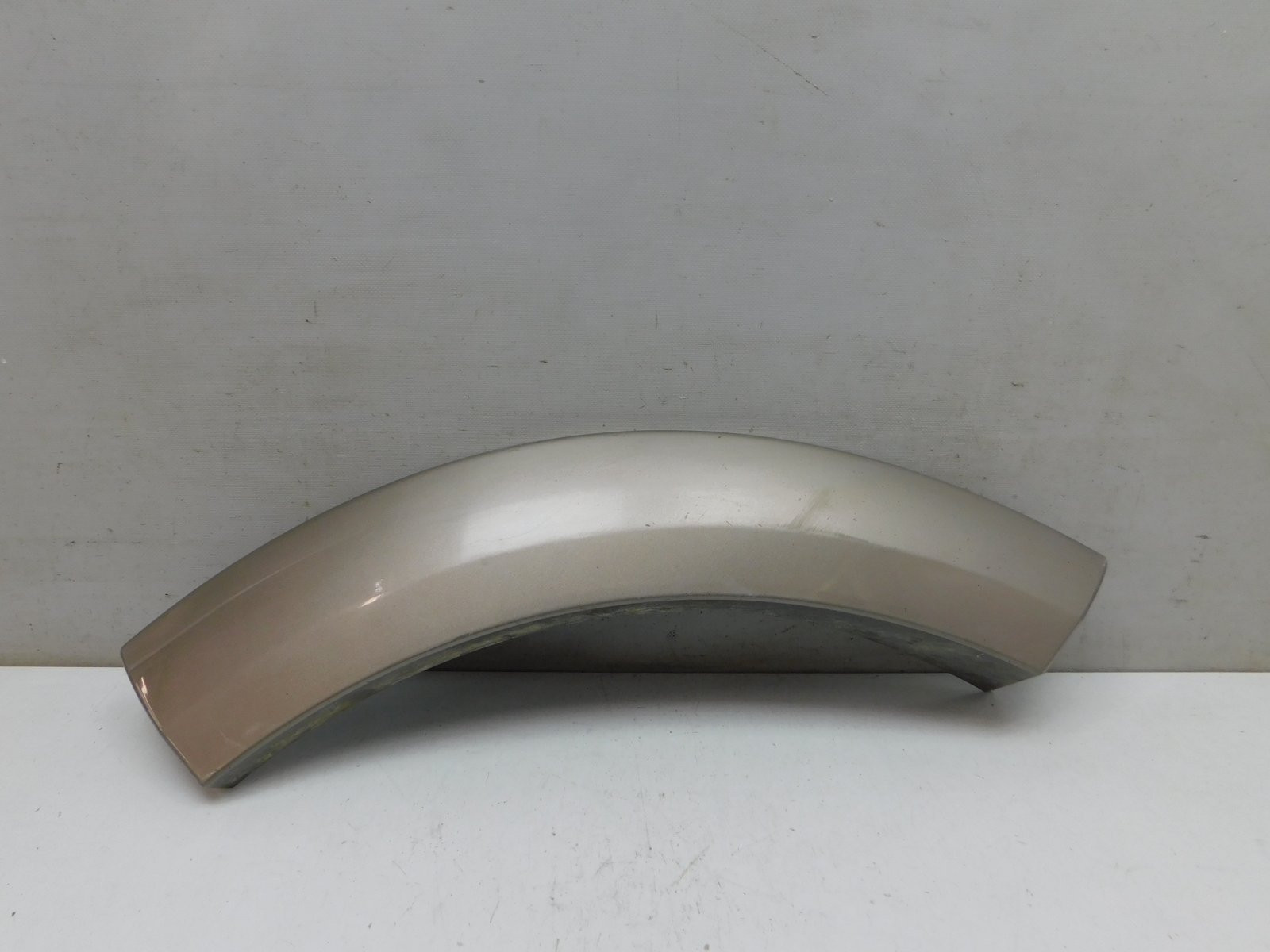 Накладка двери задней правой Land Rover Discovery IV 2009>