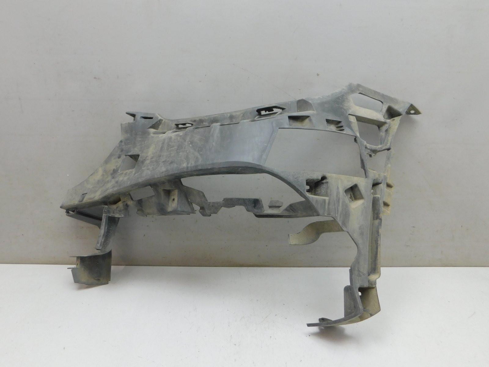 Кронштейн переднего бампера Mercedes-Benz E-Klasse W213 2016>