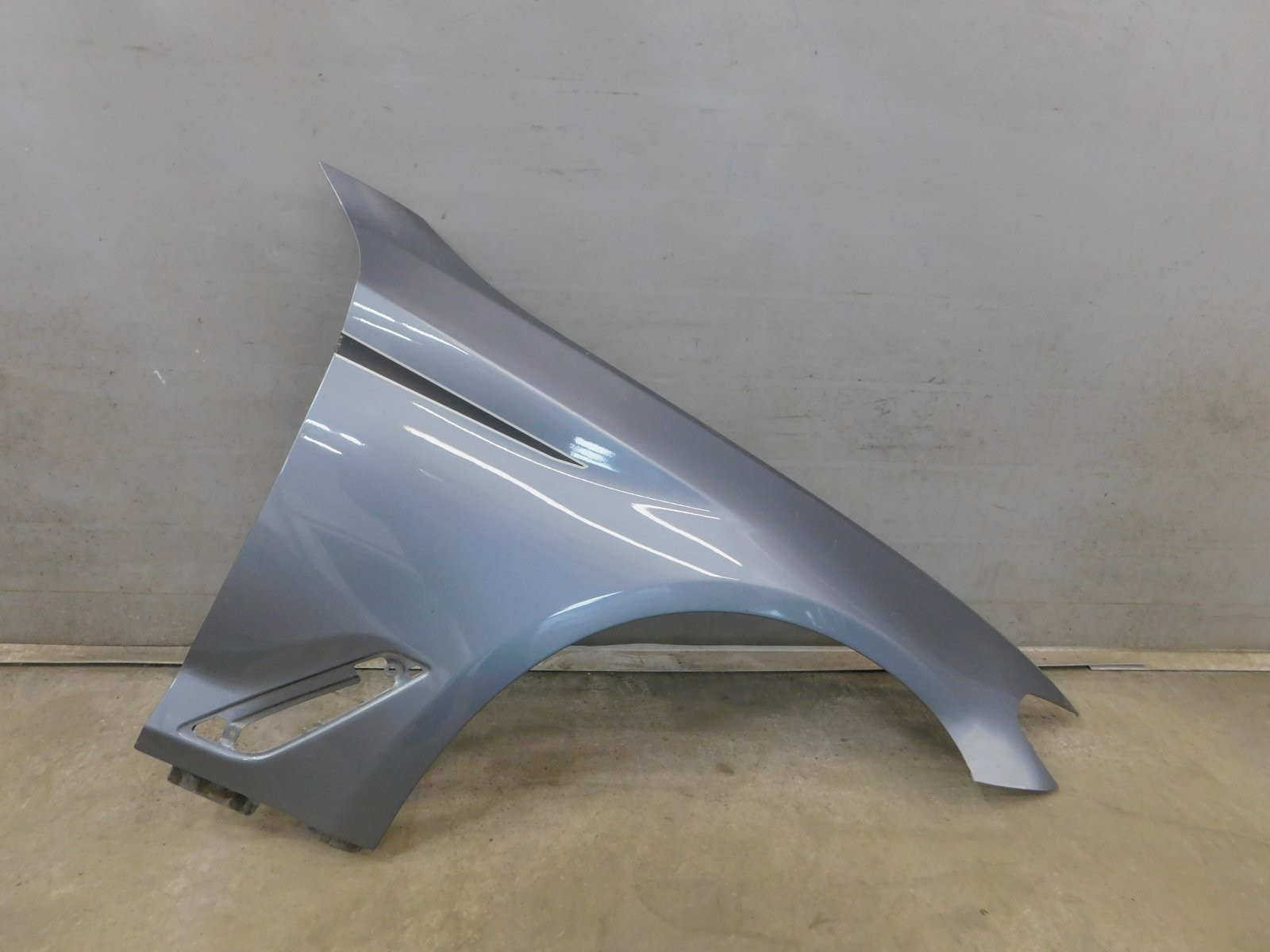 Крыло переднее правое BMW 5-серия G30 2016>