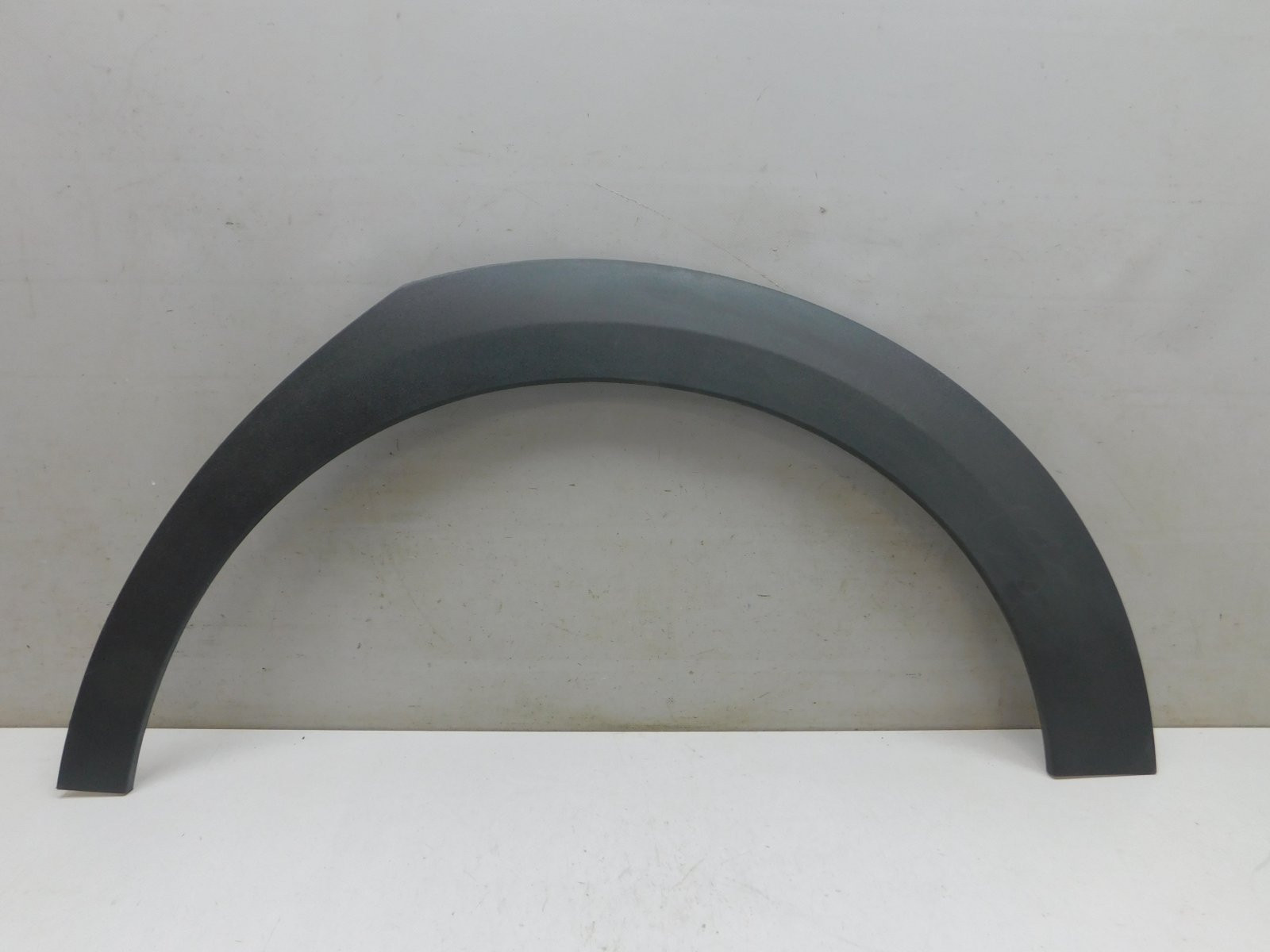 Накладка крыла заднего  левого Mercedes-Benz E-Klasse W213 2016>