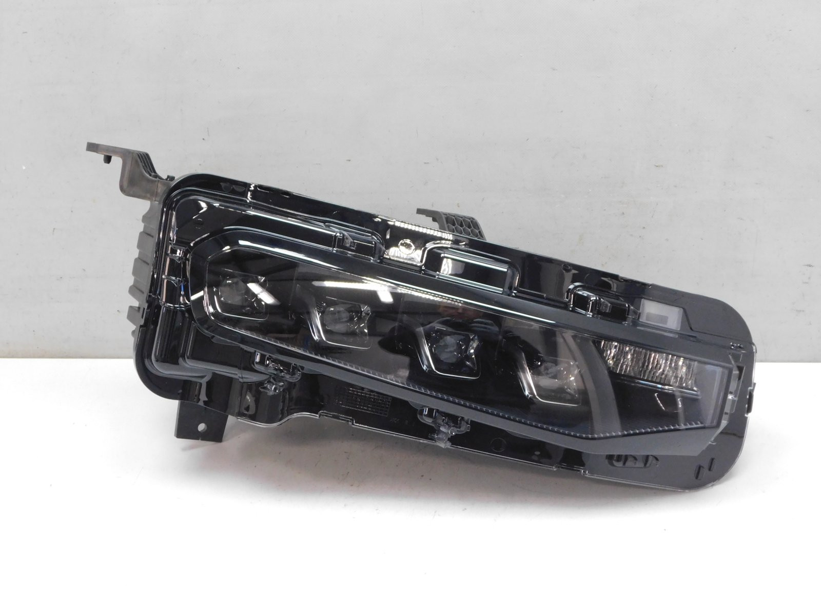 Фара правая Zeekr 001 2021>