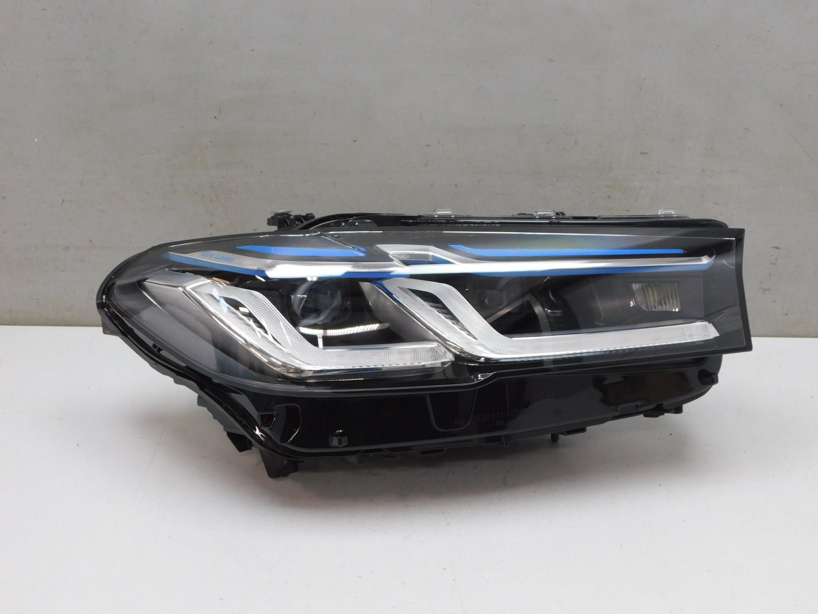 Фара правая BMW 5-серия G30 2016>