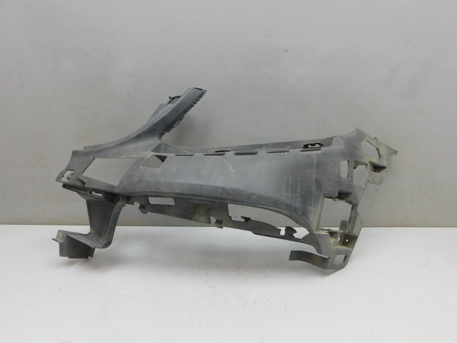 Кронштейн переднего бампера Mercedes-Benz E-Klasse W213 2016>