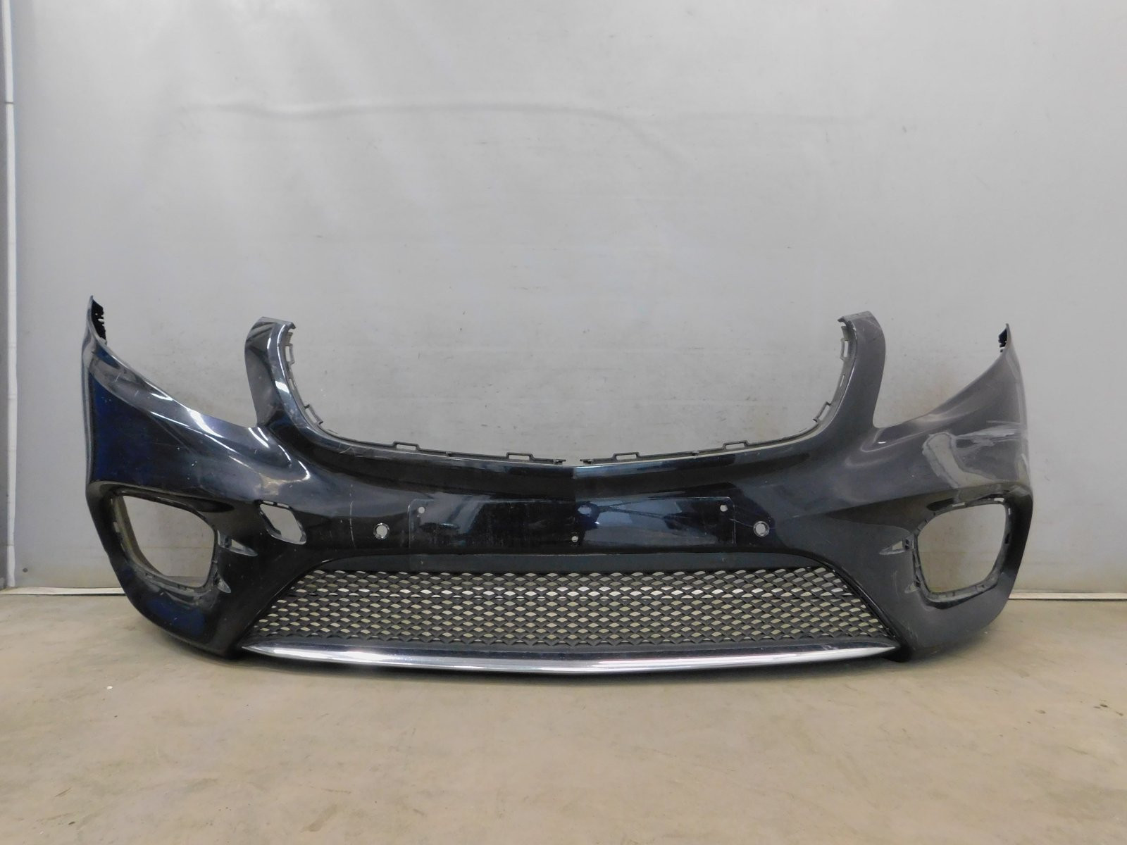 Бампер передний Mercedes-Benz V-Klasse W447 2014>