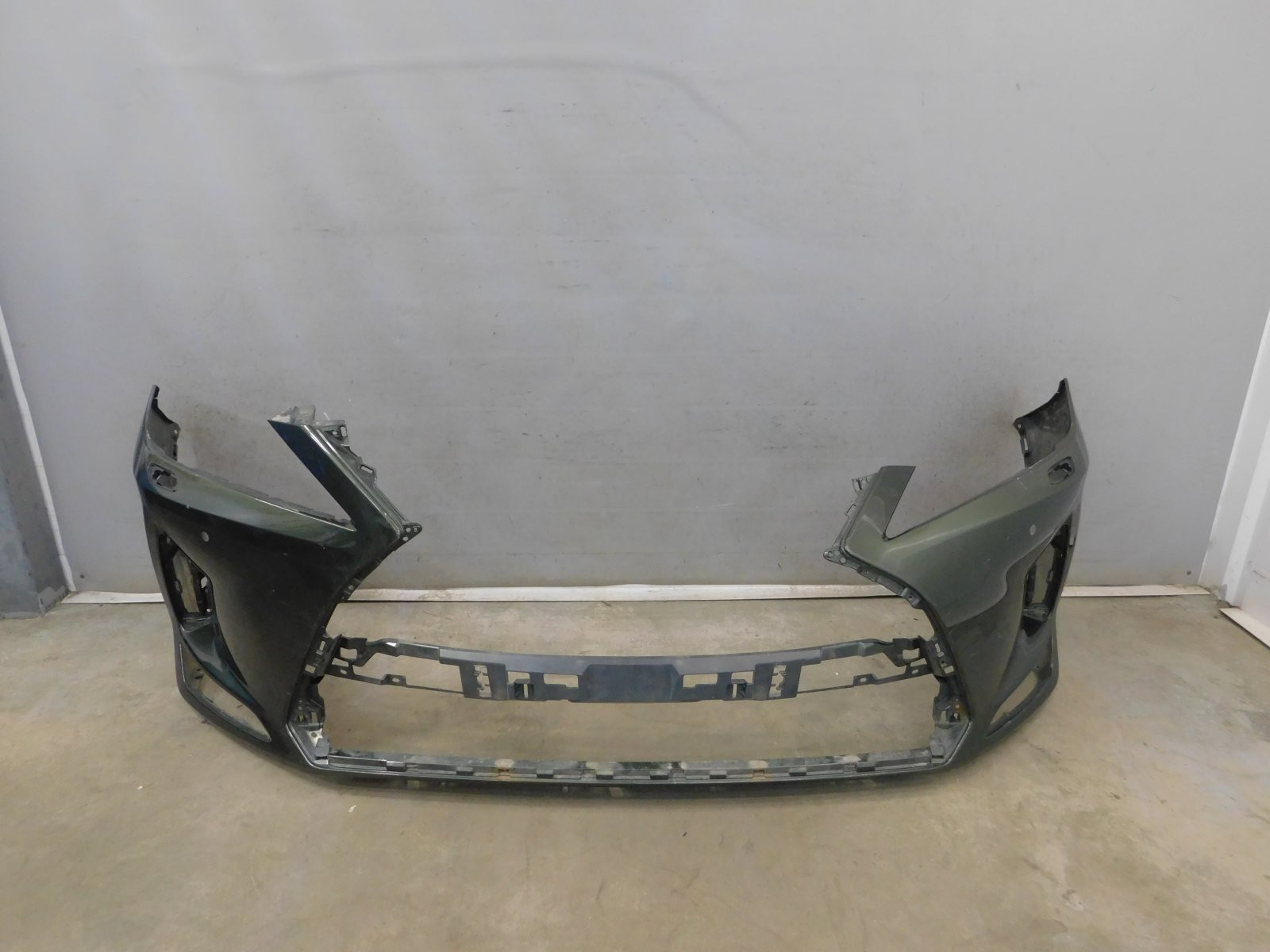 Бампер передний Lexus RX IV 2015>