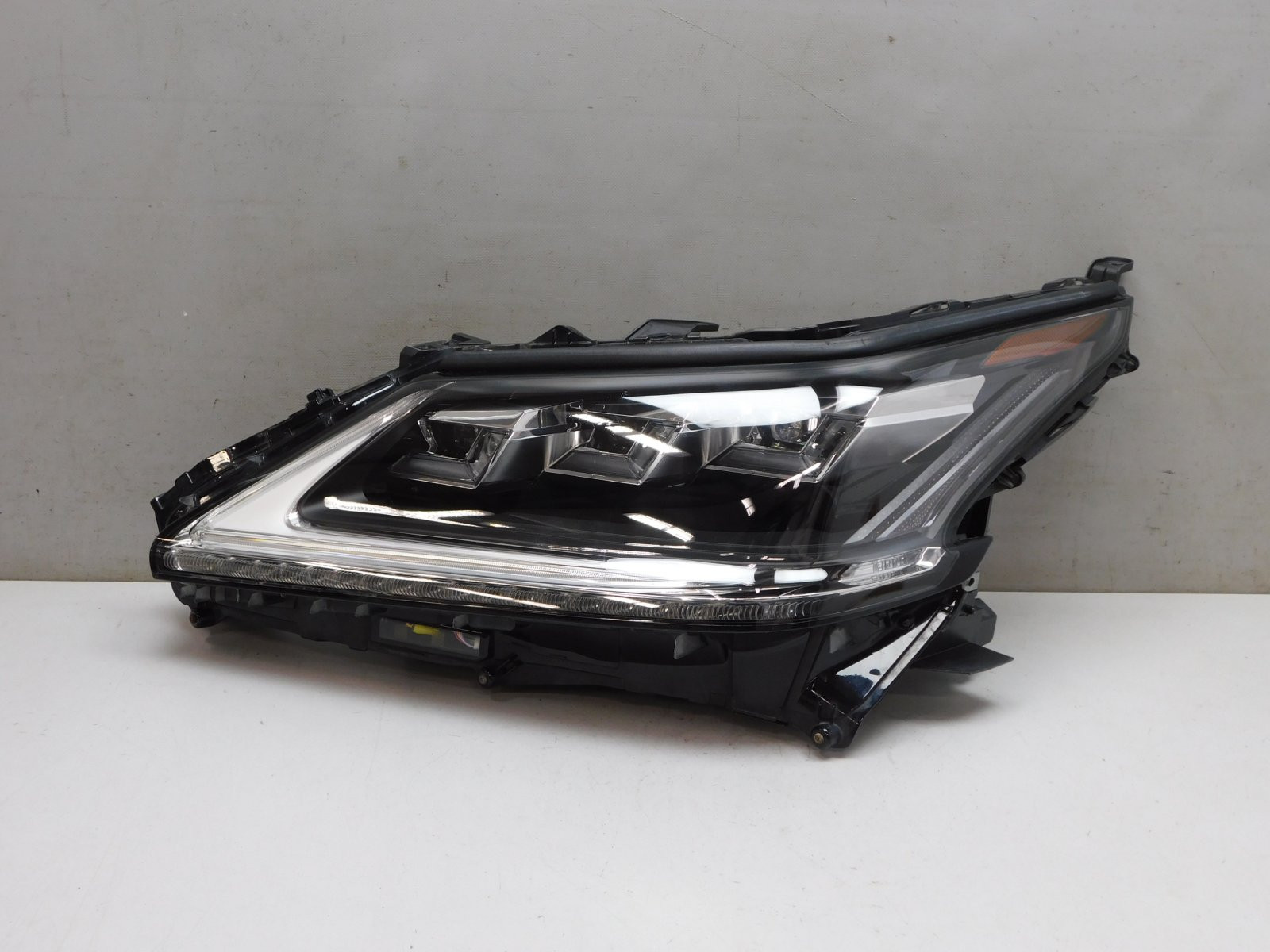 Фара левая Lexus LX 570 (URJ200) 2007>