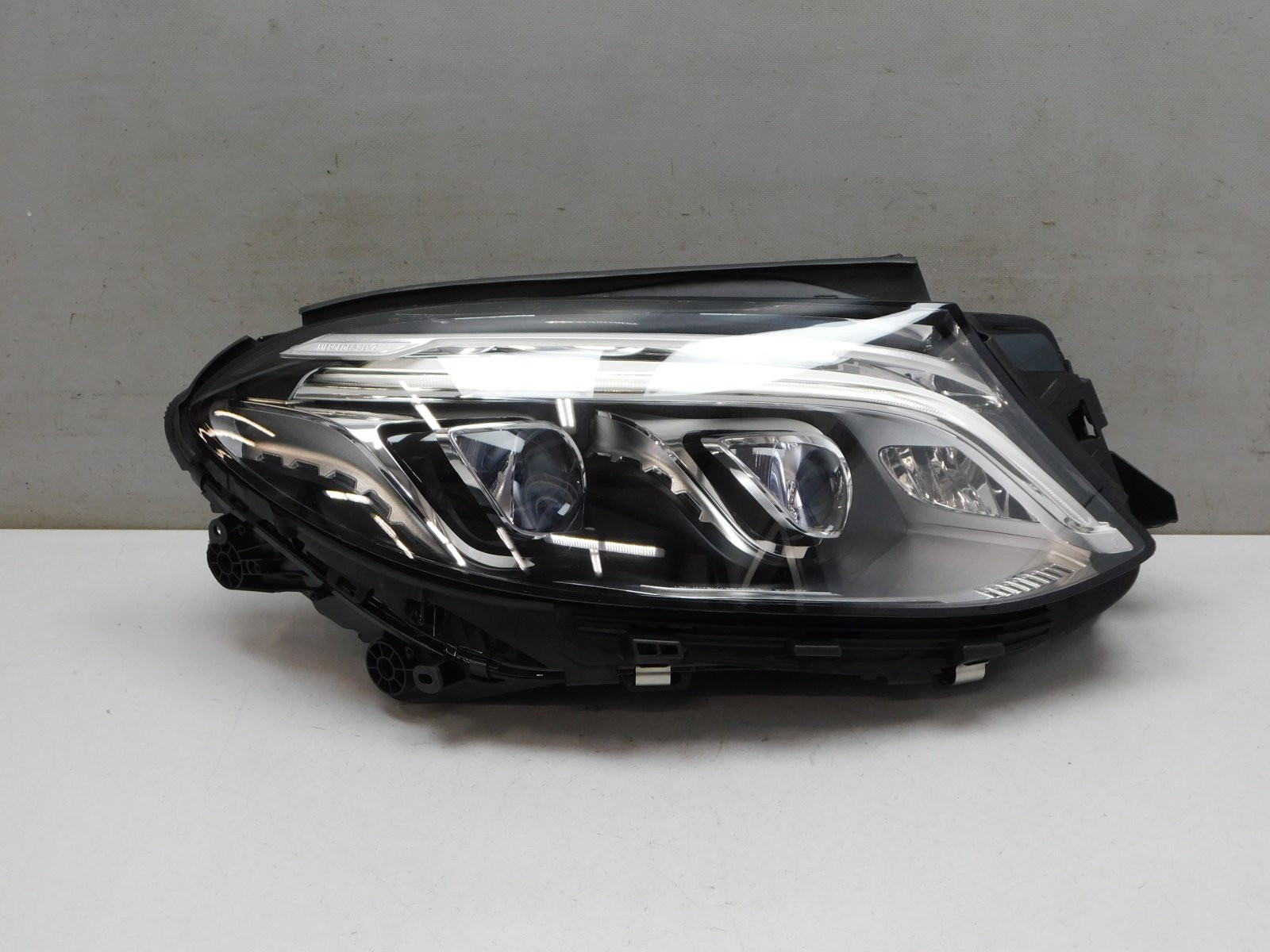 Фара правая Mercedes-Benz M-Klasse (ML/GLE) W166 2011>