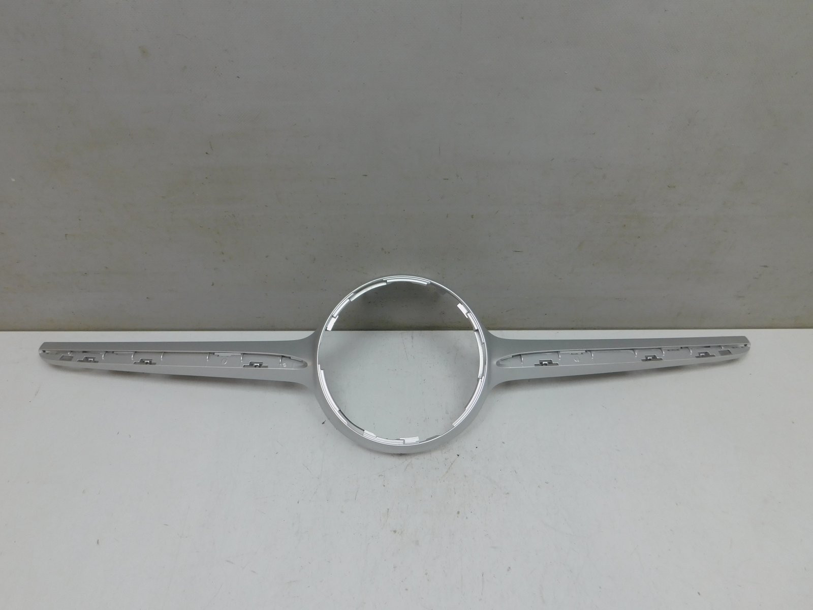 Накладка на решетку радиатора Mercedes-Benz C-Klasse W205 2013>