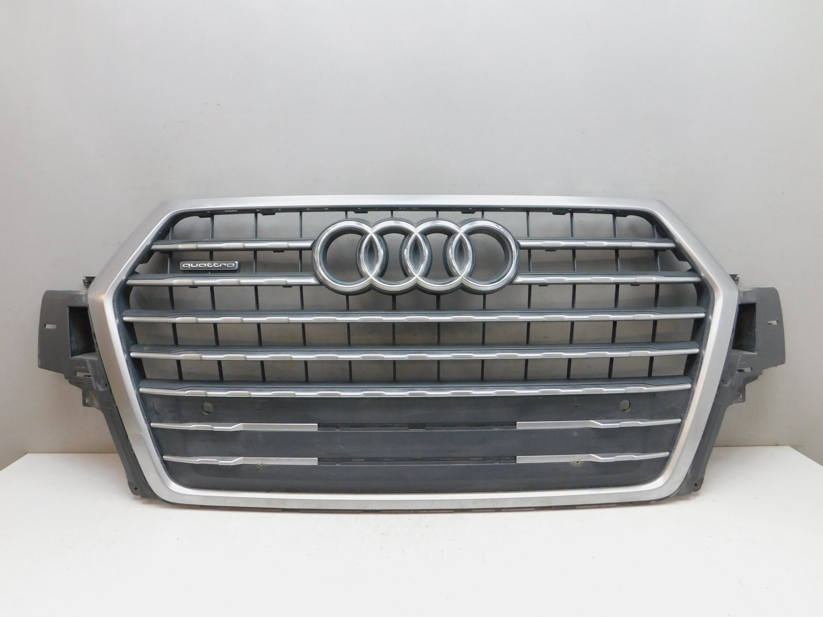 Решетка радиатора Audi Q7 [4M] 2015>