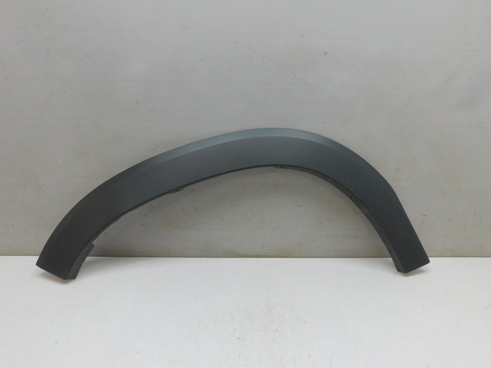 Накладка крыла переднего левого Renault Duster II 2021>