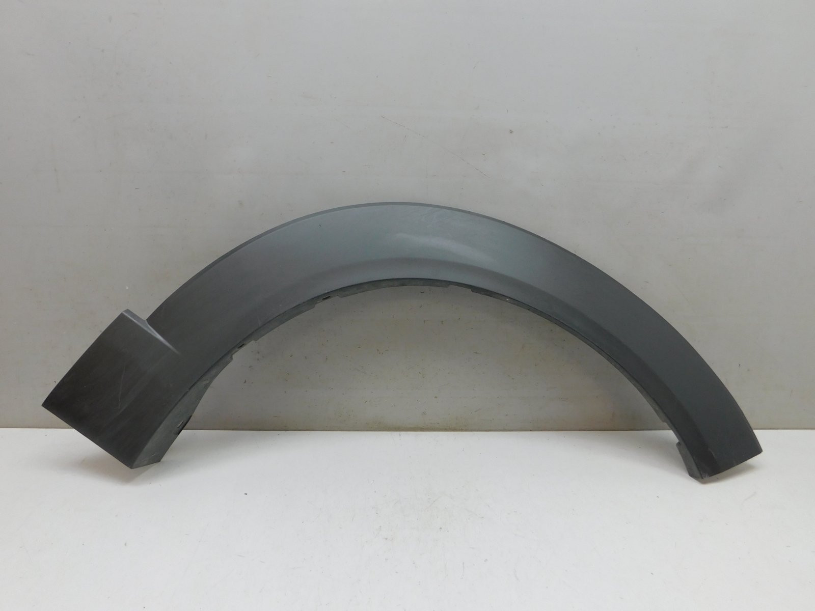 Накладка крыла переднего правого Mazda CX-30 2019>