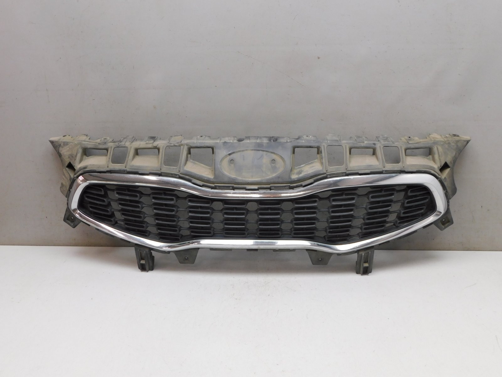 Решетка радиатора Kia Ceed 2012-2018