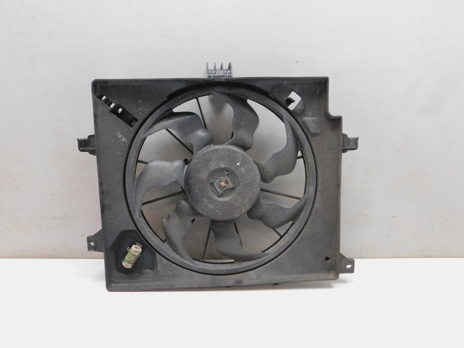 Диффузор радиатора Kia Ceed 2012-2018