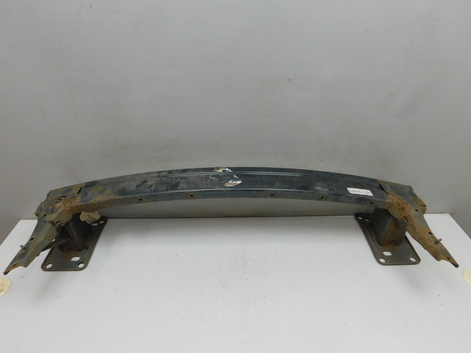 Усилитель переднего бампера Kia Ceed 2012-2018