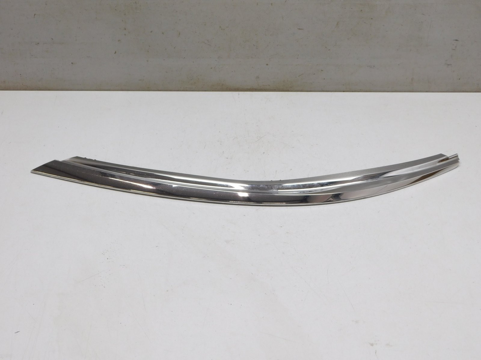 Накладка Toyota Corolla E18 2013-2018