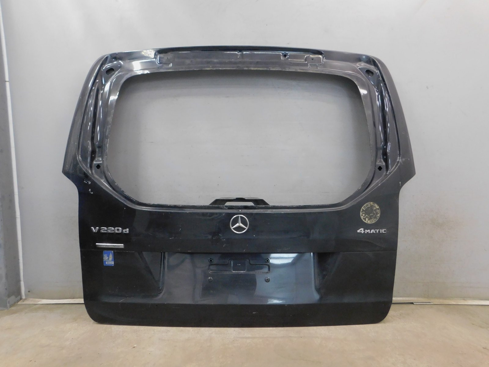 Дверь багажника Mercedes-Benz V-Klasse W447 2014>
