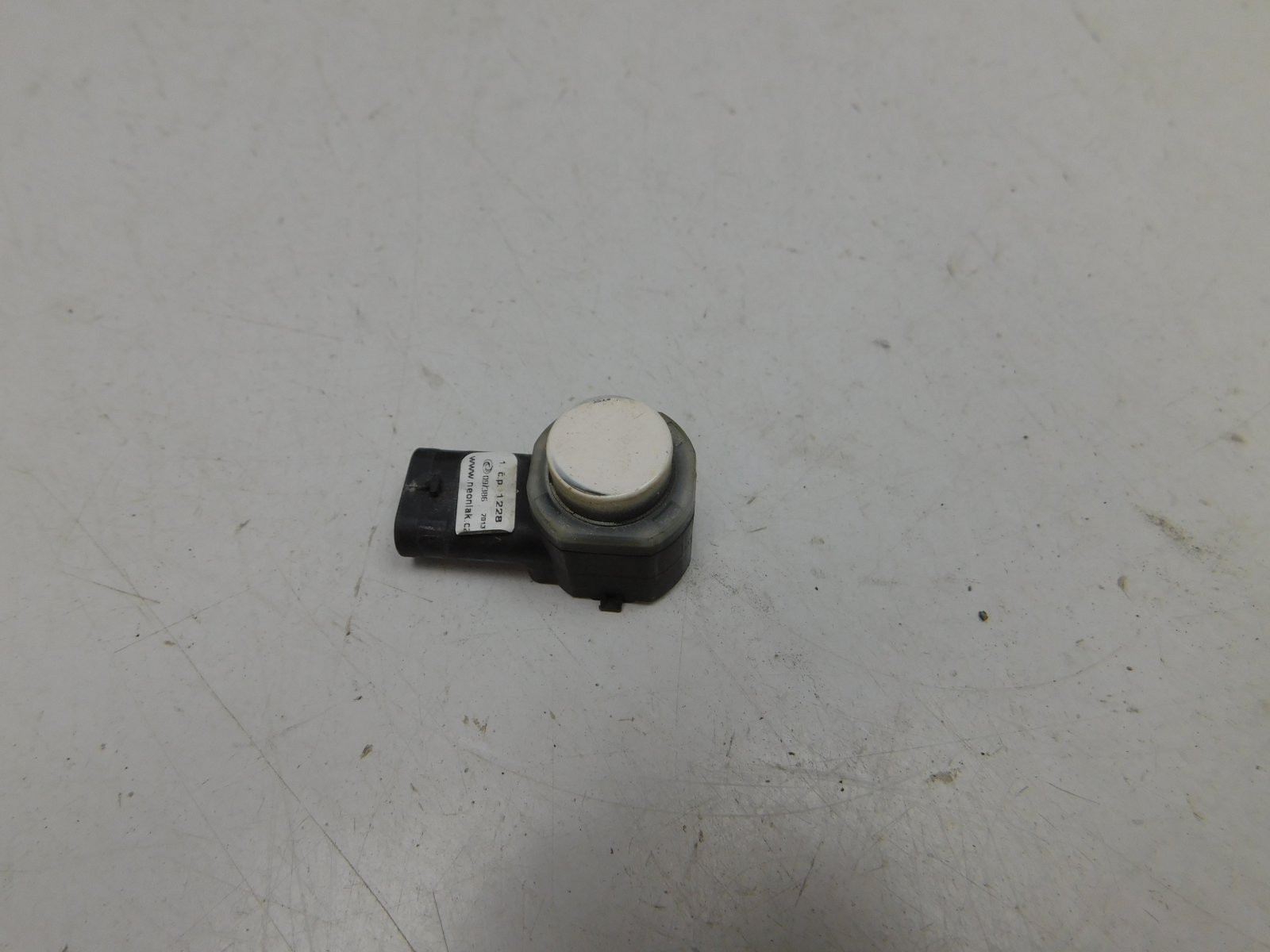 Датчик парковки Volkswagen Tiguan 2007-2017