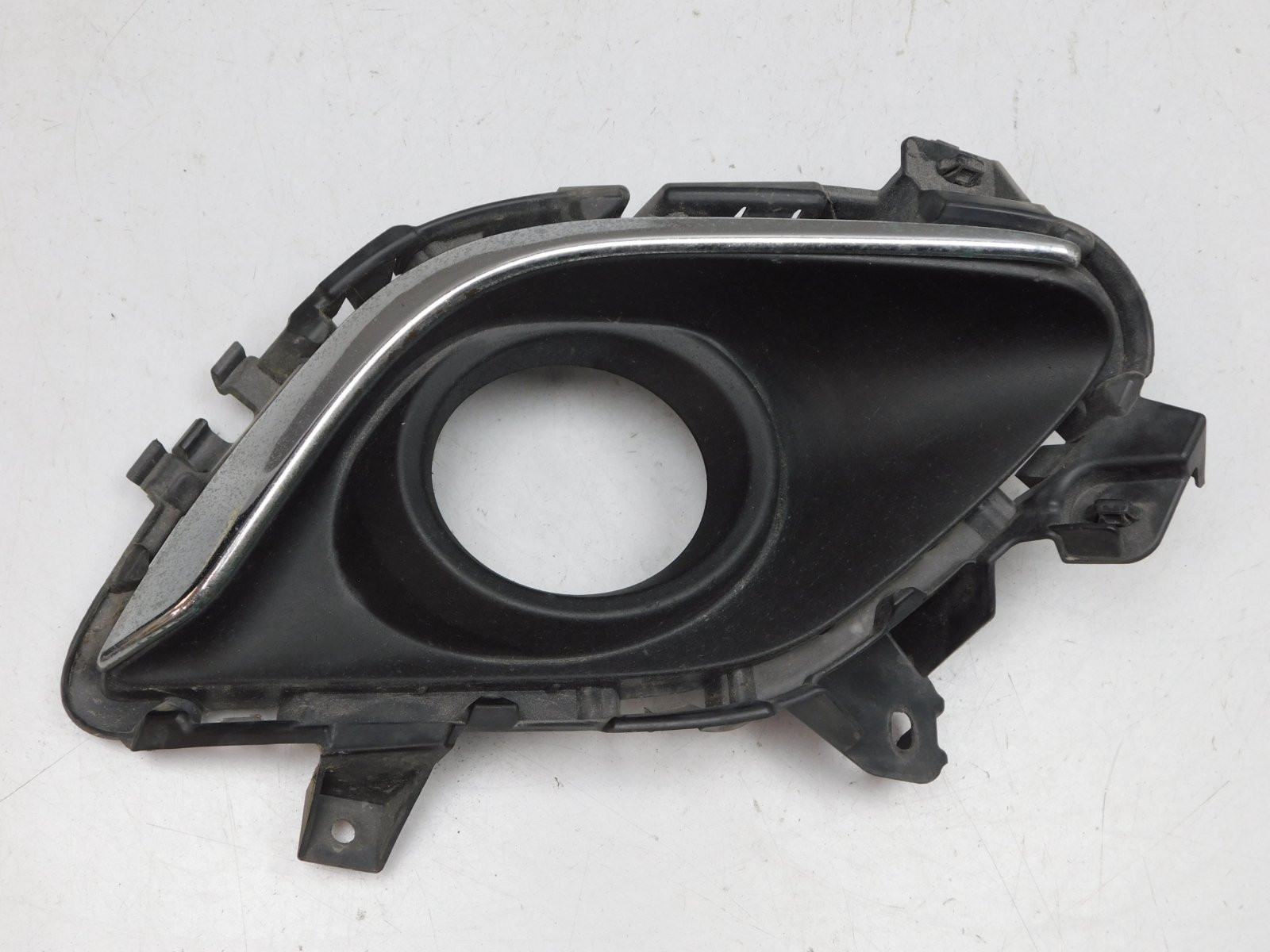 Решетка в бампер правая Mazda 6 (GJ/GL) 2013>