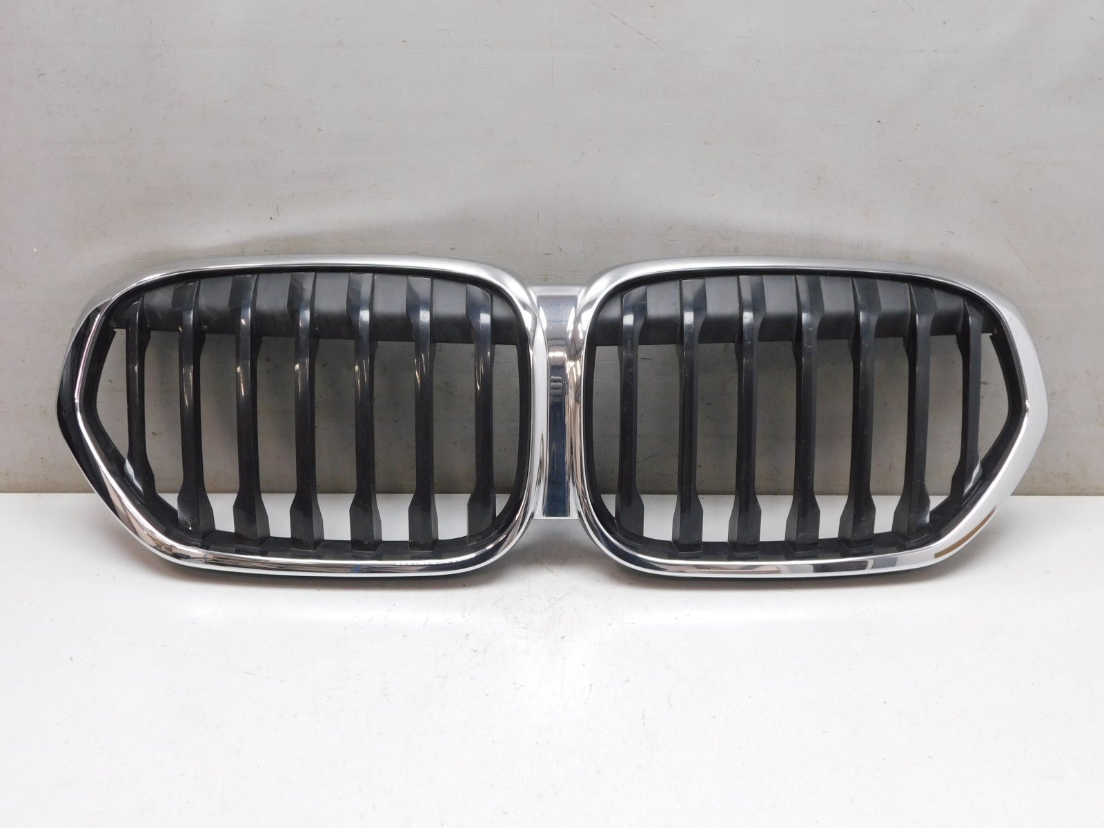 Решетка радиатора BMW X1 F48 2015>