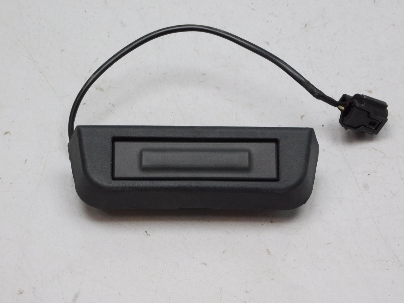 Кнопка открывания багажника Kia Sorento IV 2020>