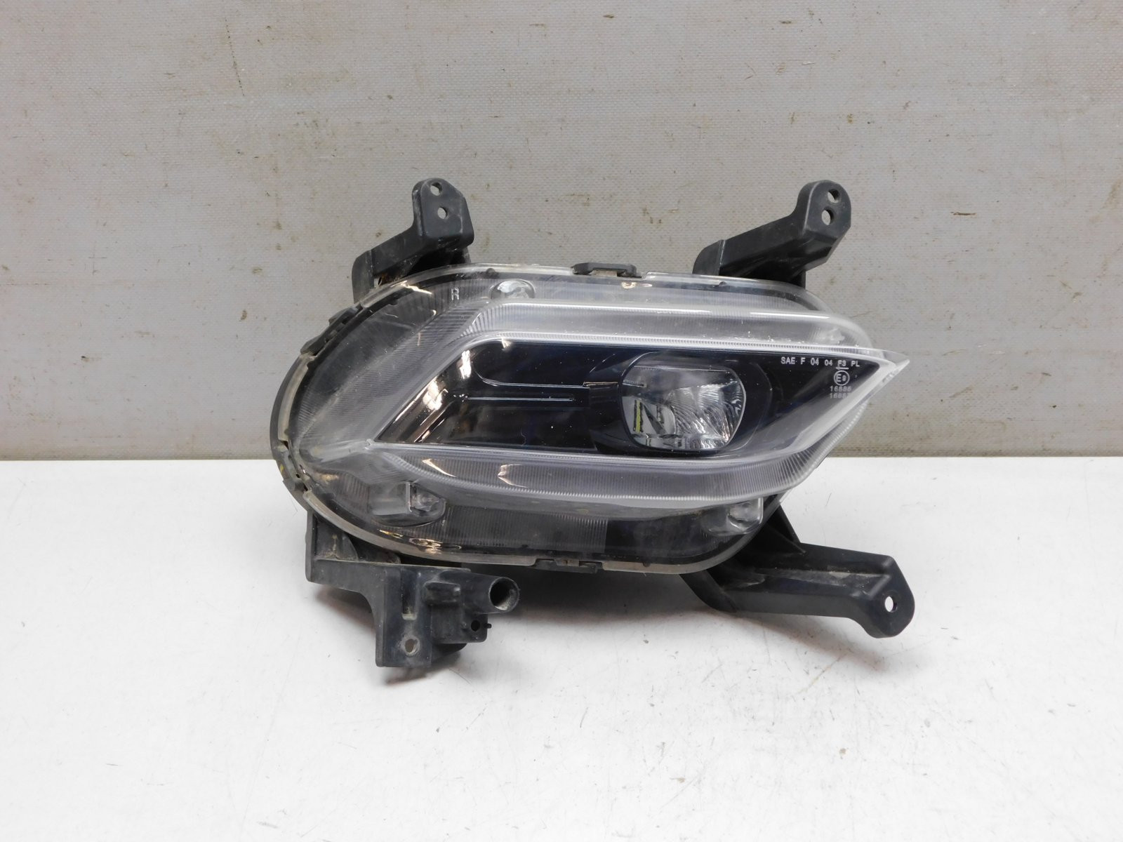 Фара противотуманная правая Hyundai Santa Fe (TM) 2018>