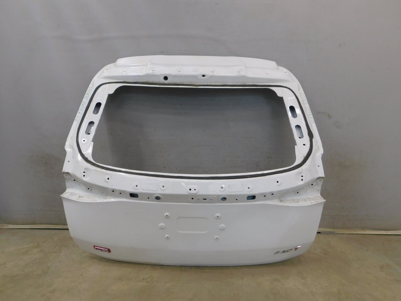 Дверь багажника Omoda C5 2022>