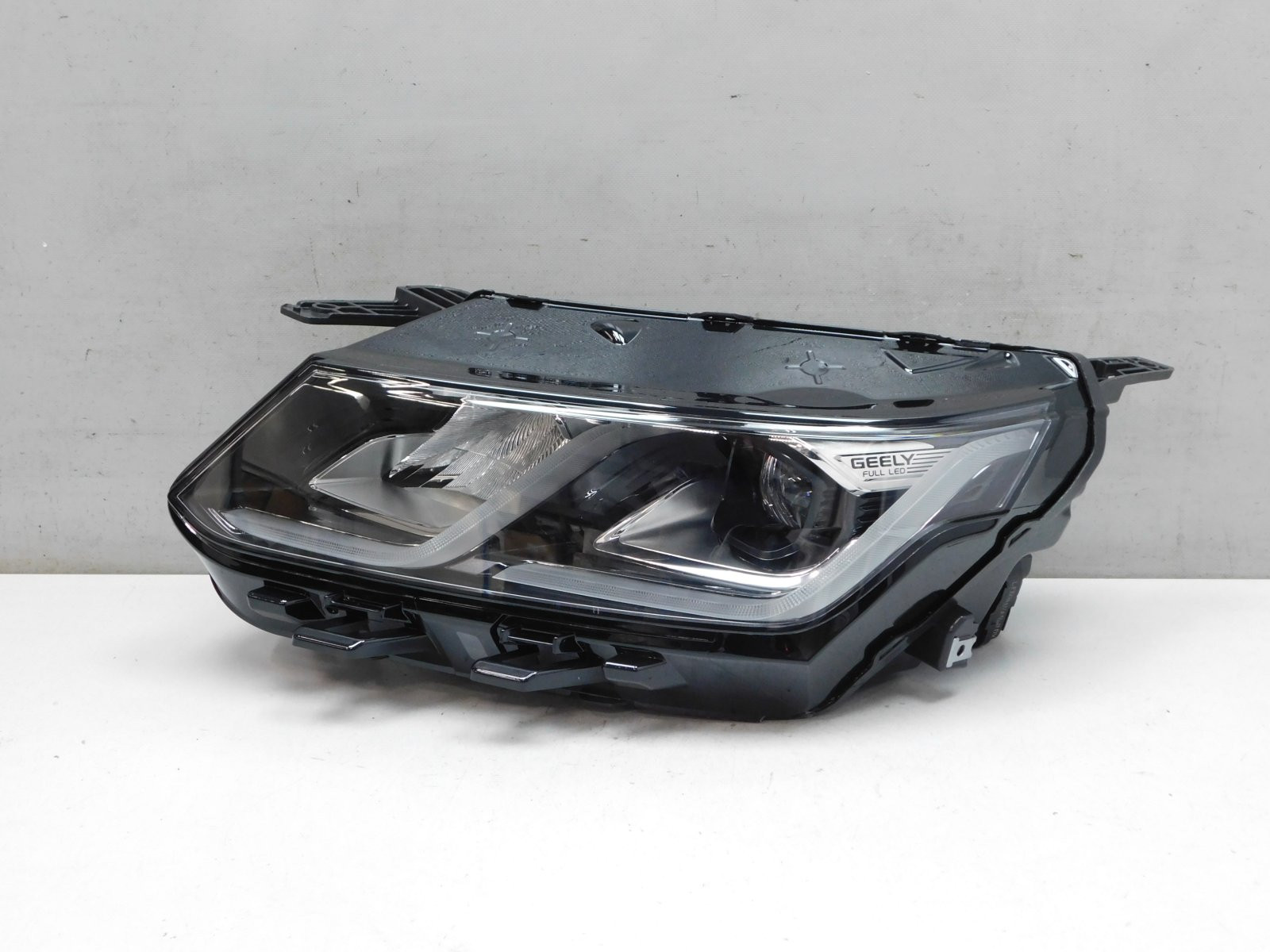 Фара левая Geely Coolray I 2020>