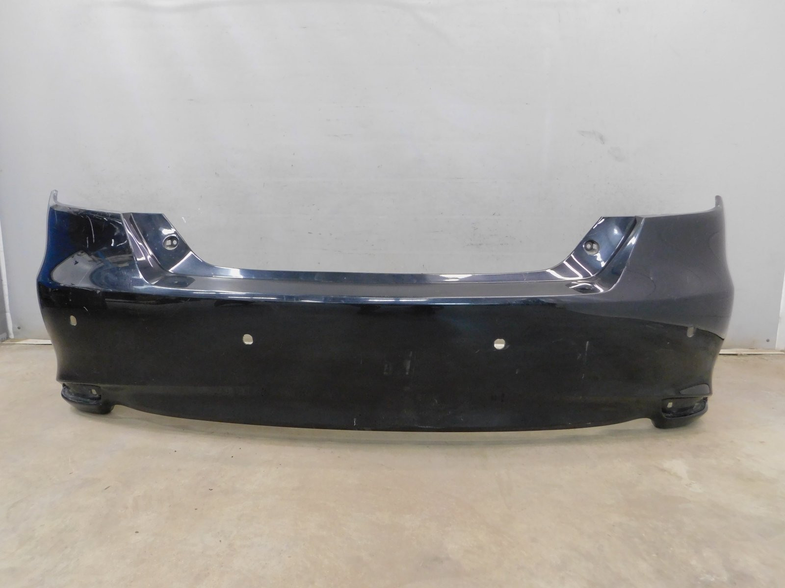 Бампер задний Toyota Camry V50 2011-2018