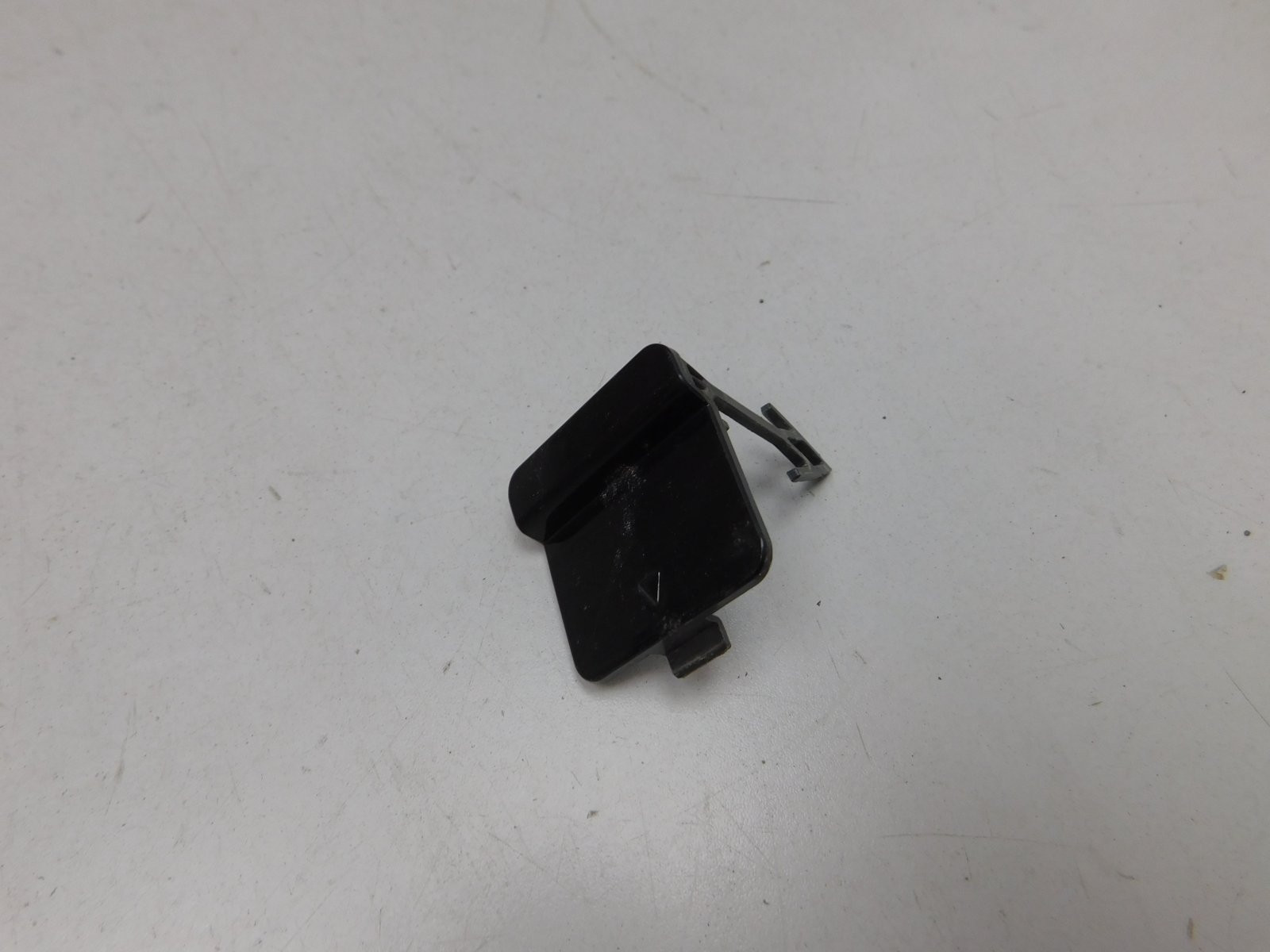 Заглушка буксировочного крюка Kia Sorento IV 2020>