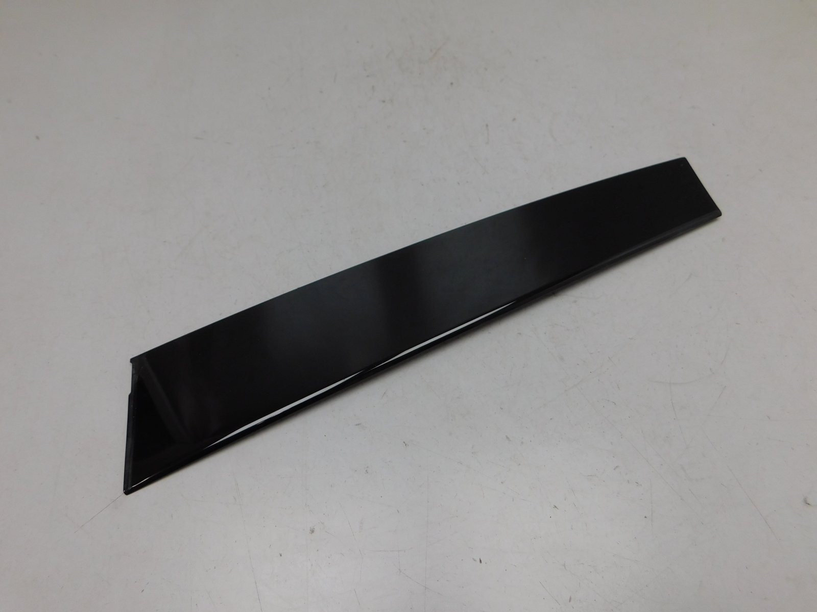 Накладка двери передней правой Toyota Camry V70 2017>