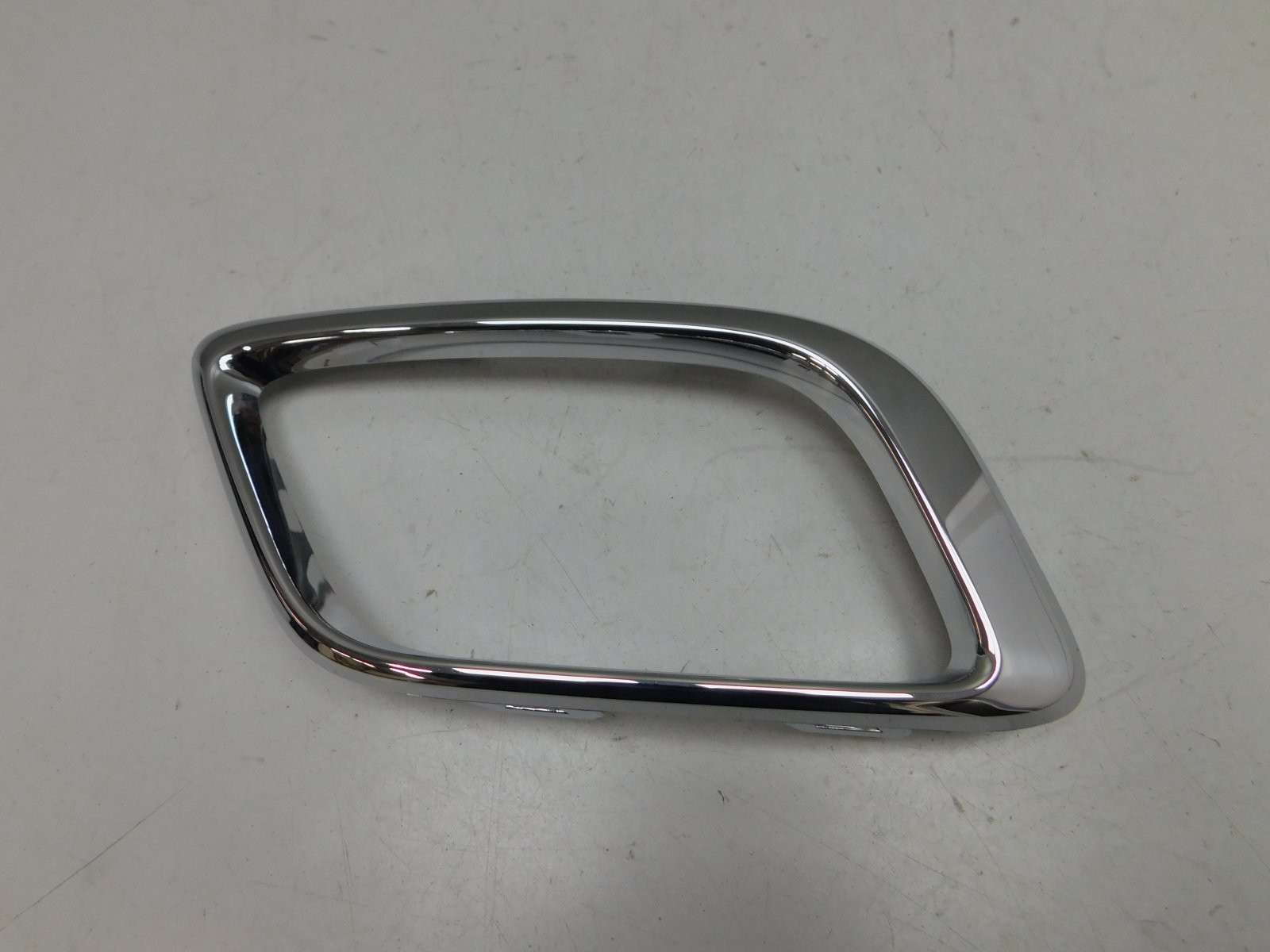 Рамка для противотуманных фар Renault Logan II 2014>