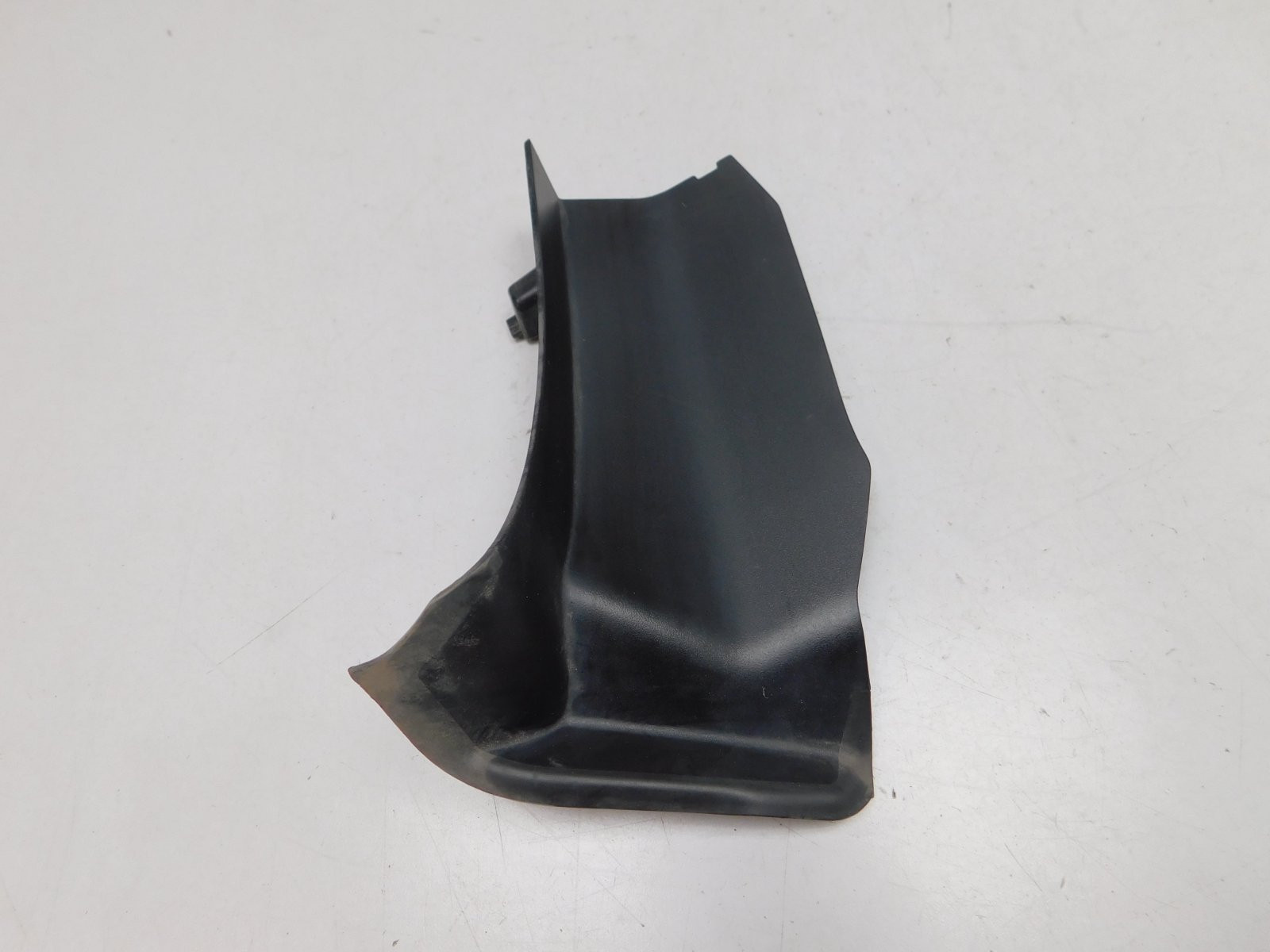 Накладка под задний фонарь BMW 2-серия F45/F46 Tourer 2015>