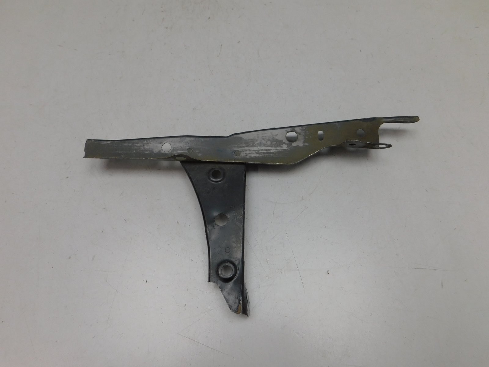 Кронштейн замка капота Toyota Land Cruiser (150)/Prado 2009>