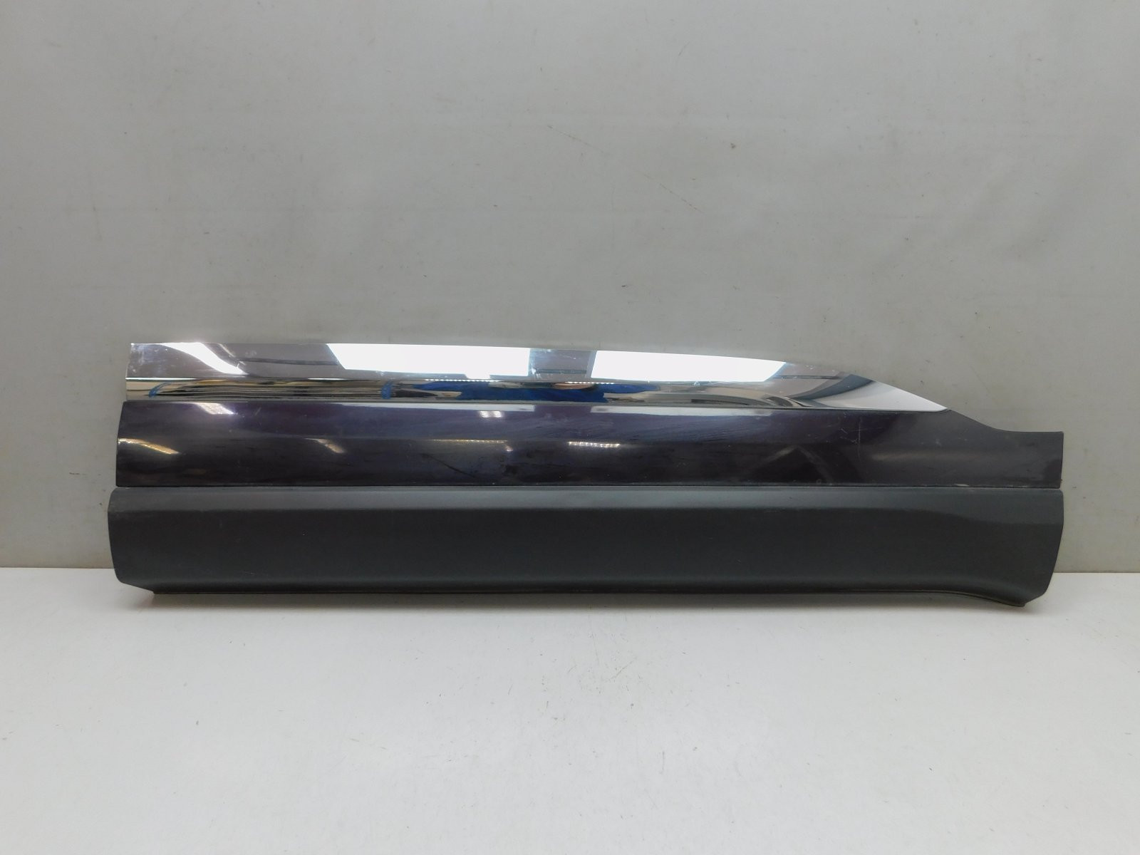 Накладка двери передней правой Chery Tiggo 8 Pro 2021>