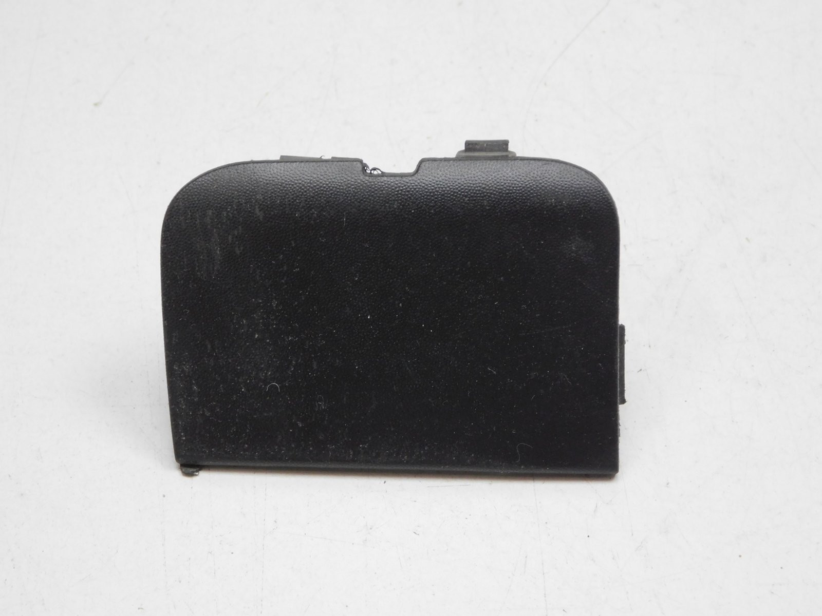 Заглушка буксировочного крюка Renault Logan II 2014>