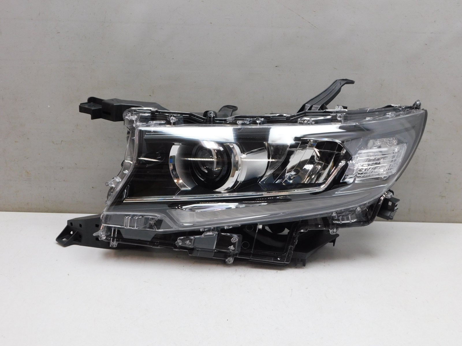 Фара левая Toyota Land Cruiser (150)/Prado 2009>