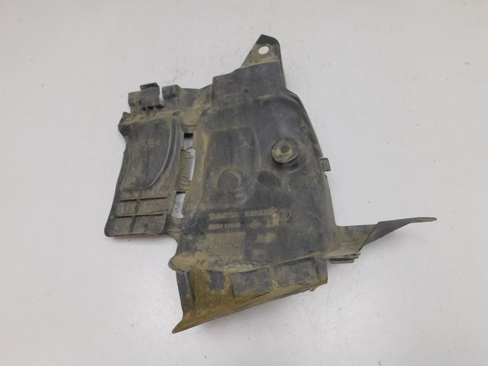 Пыльник Renault Logan II 2014>